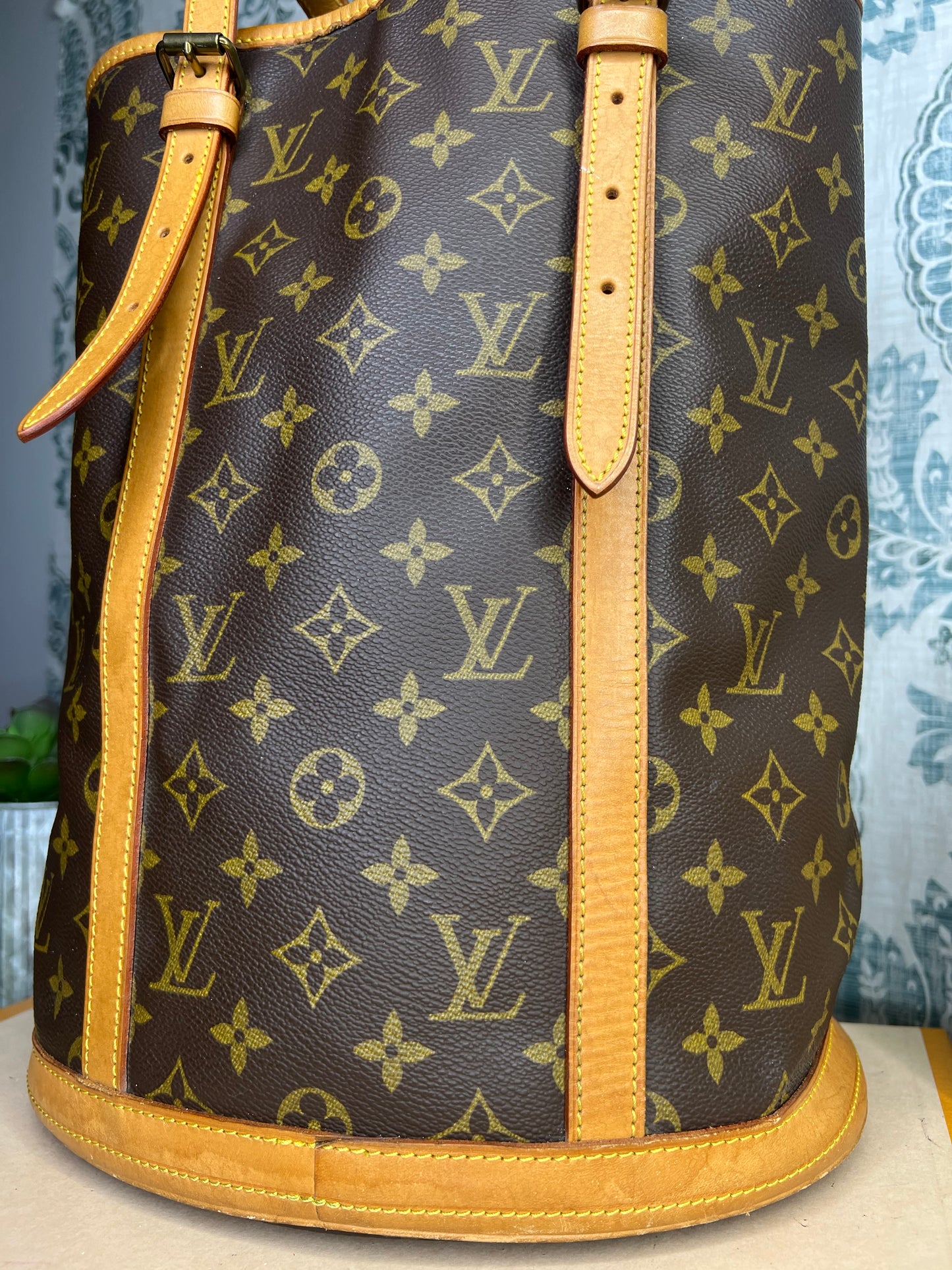 Louis Vuitton Bucket GM