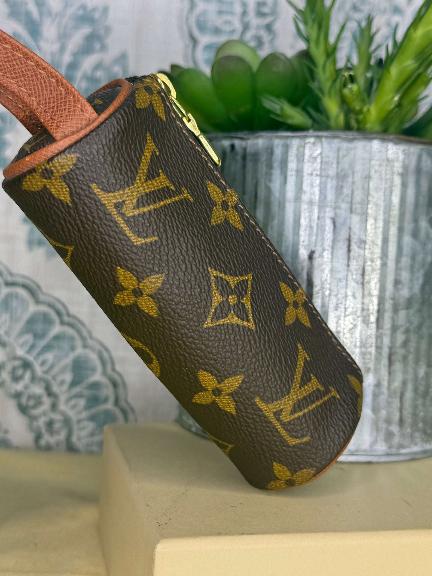 Louis Vuitton Etui 3 Balles De Golf Ball Pouch