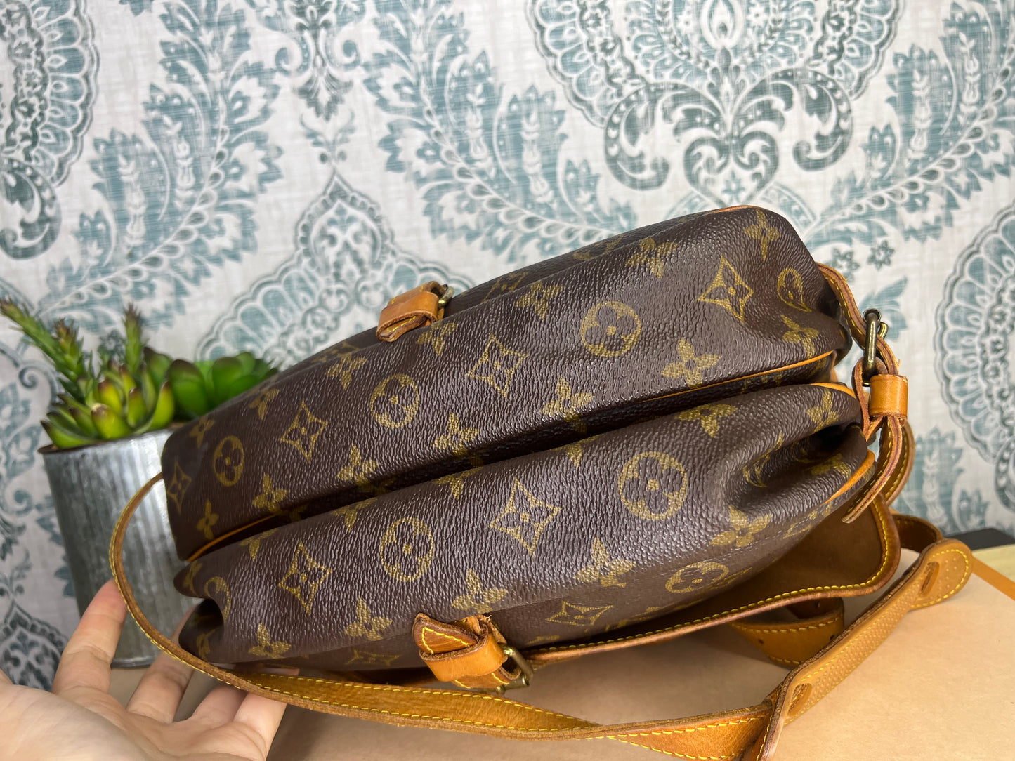 Louis Vuitton Saumur 30