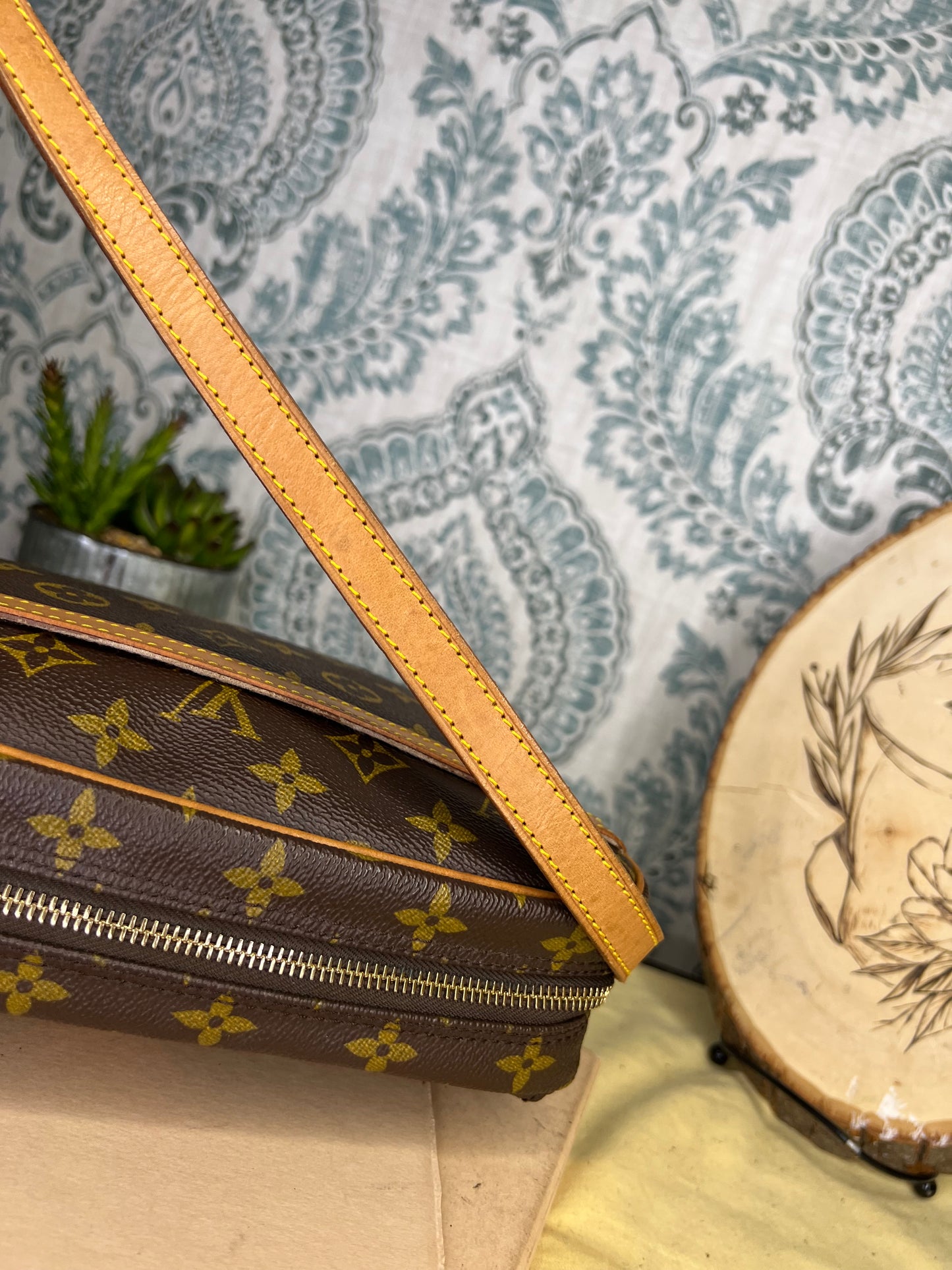 Louis Vuitton Jeune Fille MM