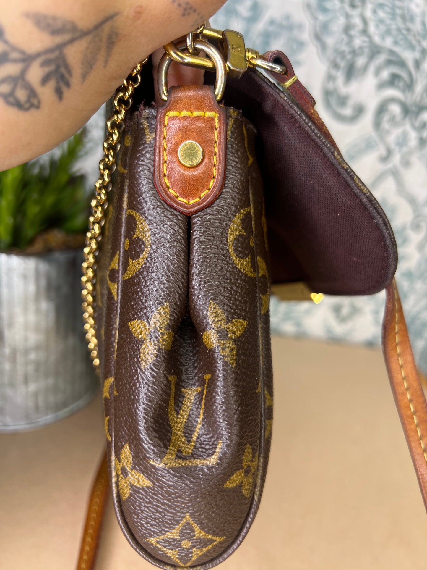 Louis Vuitton Favorite MM