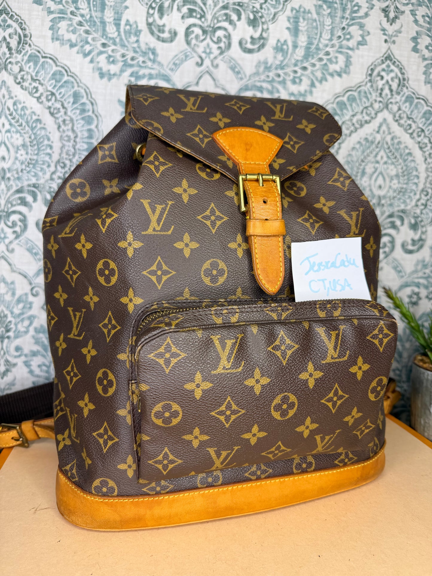 Louis Vuitton Montsouris GM
