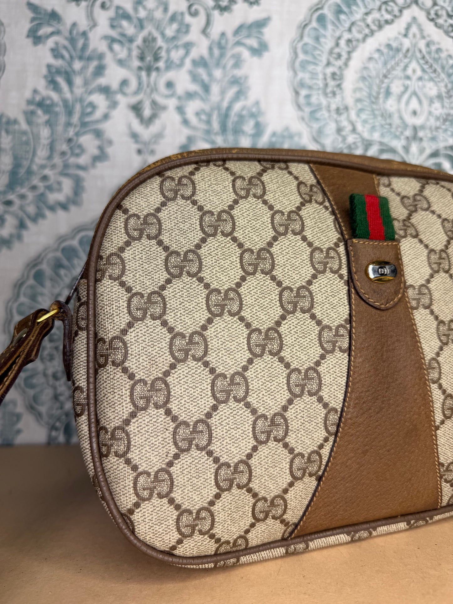 Gucci Supreme Sherry Line Wristlet Clutch