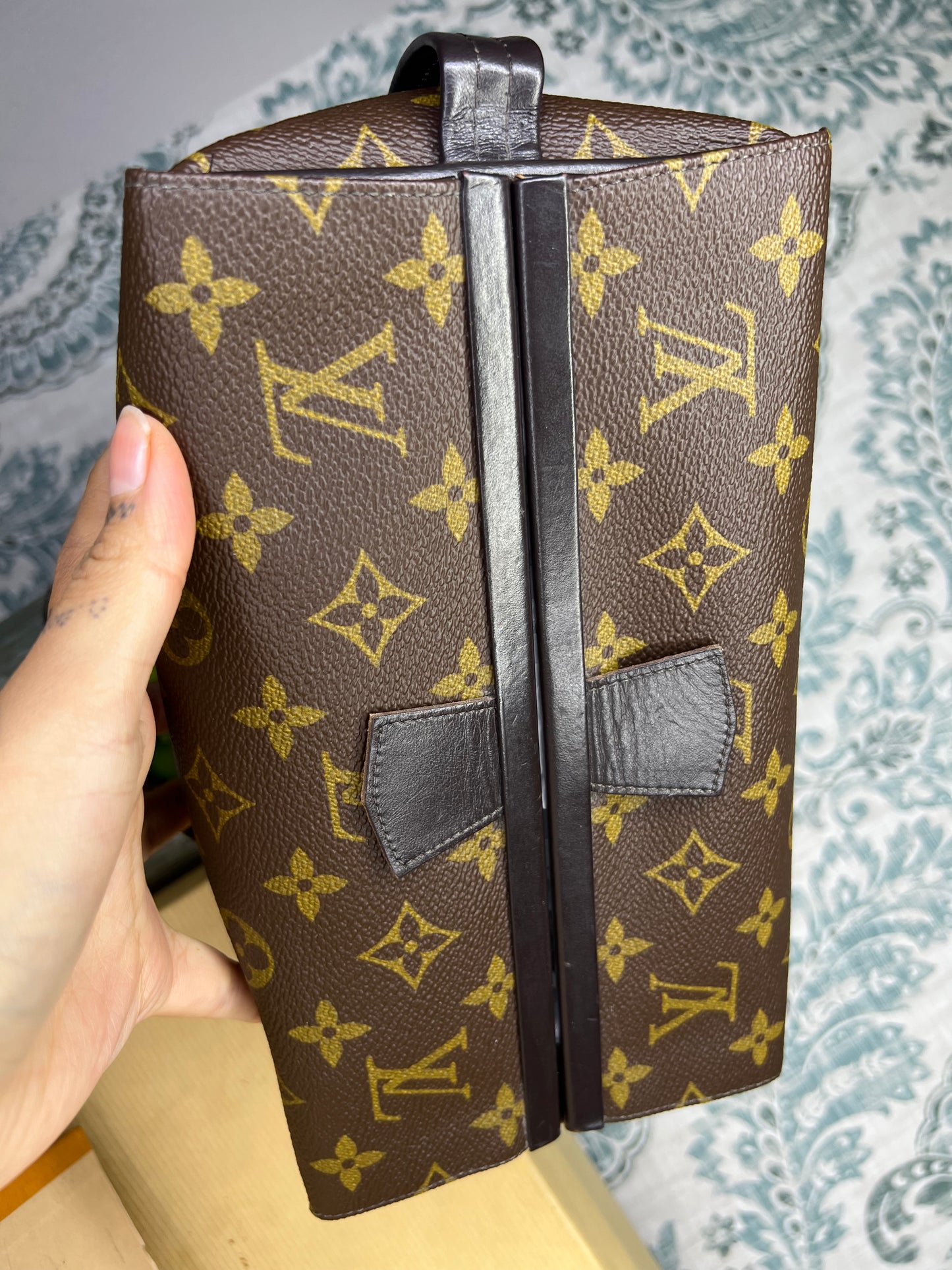 Louis Vuitton Toiletry / Dopp Kit