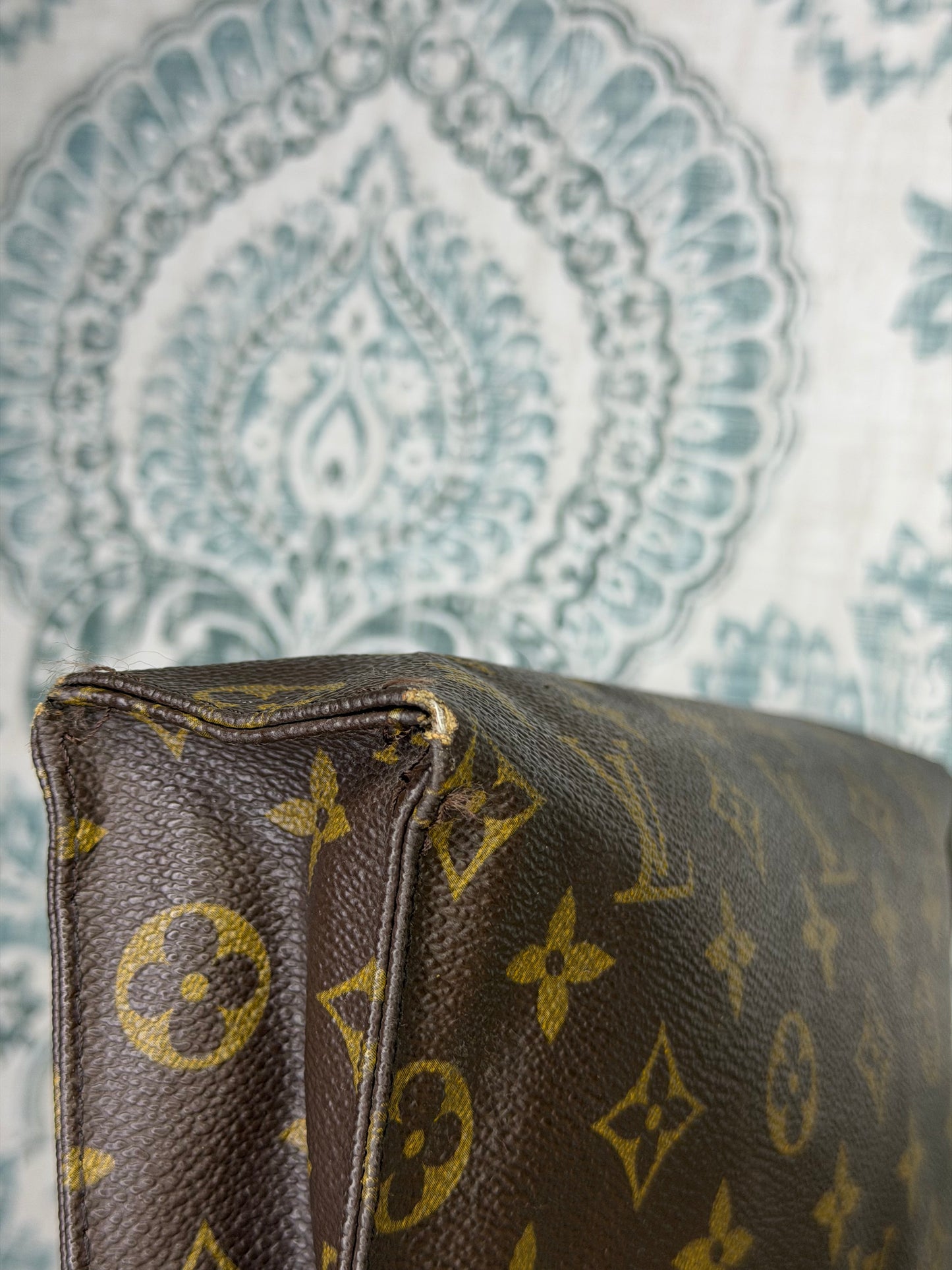 Louis Vuitton Toiletry 26 #1 (needs new zipper)