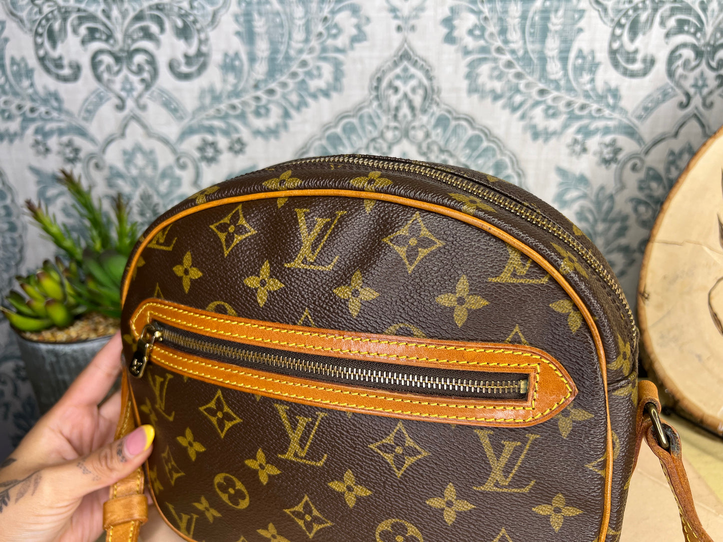 Louis Vuitton Senlis