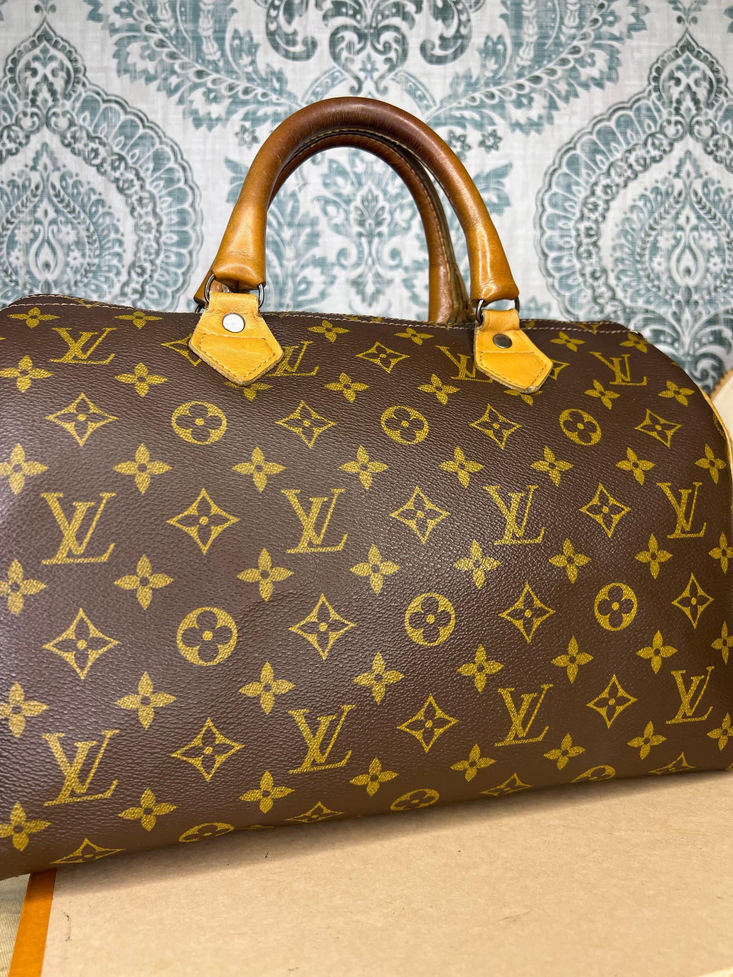 Louis Vuitton French Company Speedy 30