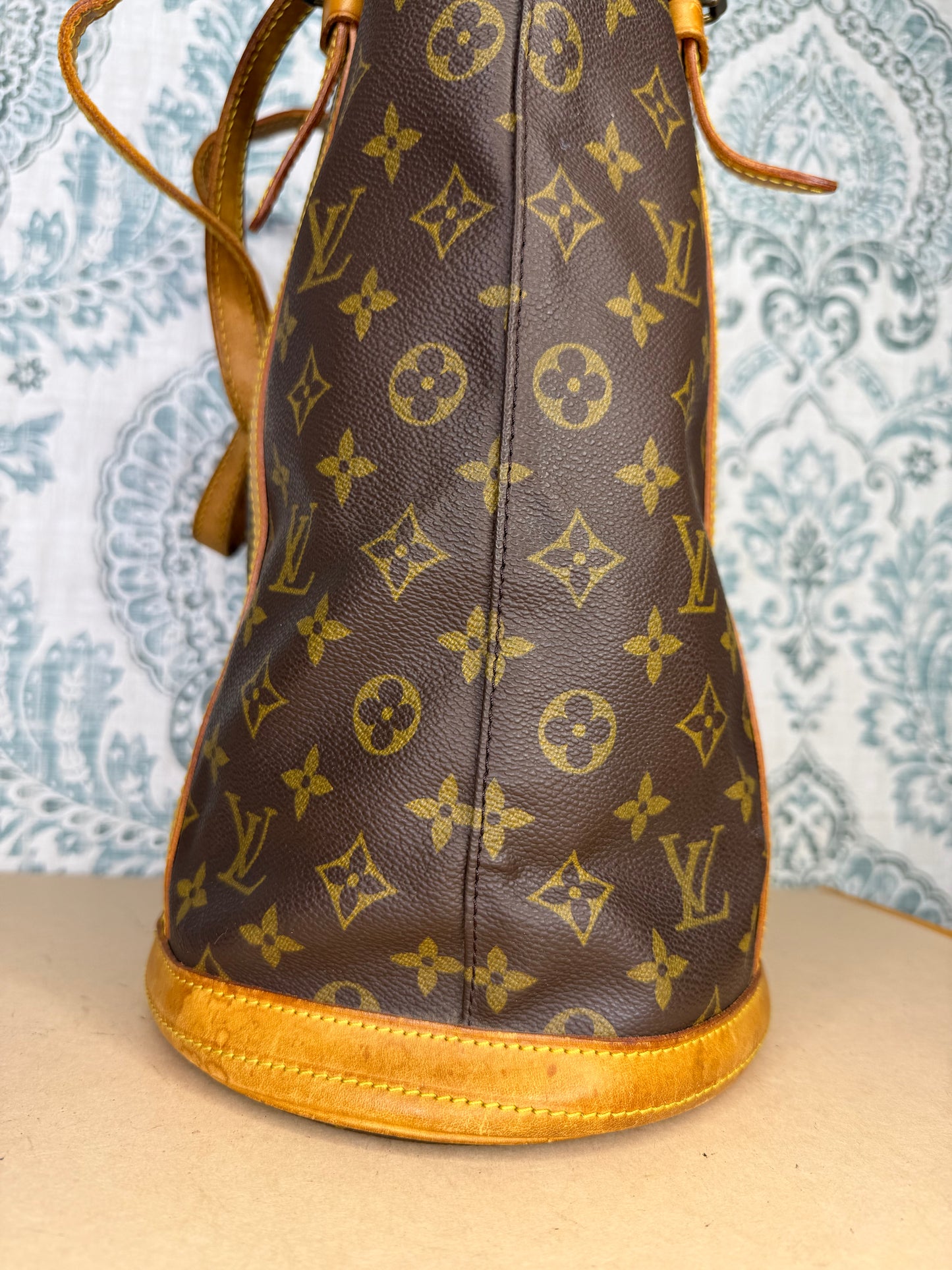 Louis Vuitton Bucket GM