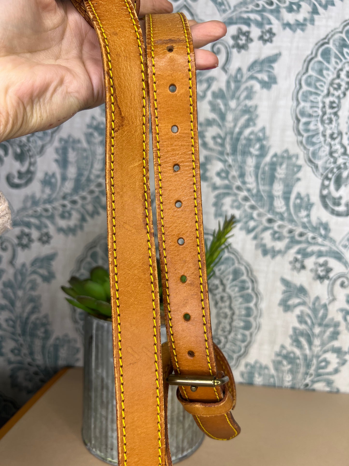 Louis Vuitton Bandouliere Vachetta Strap