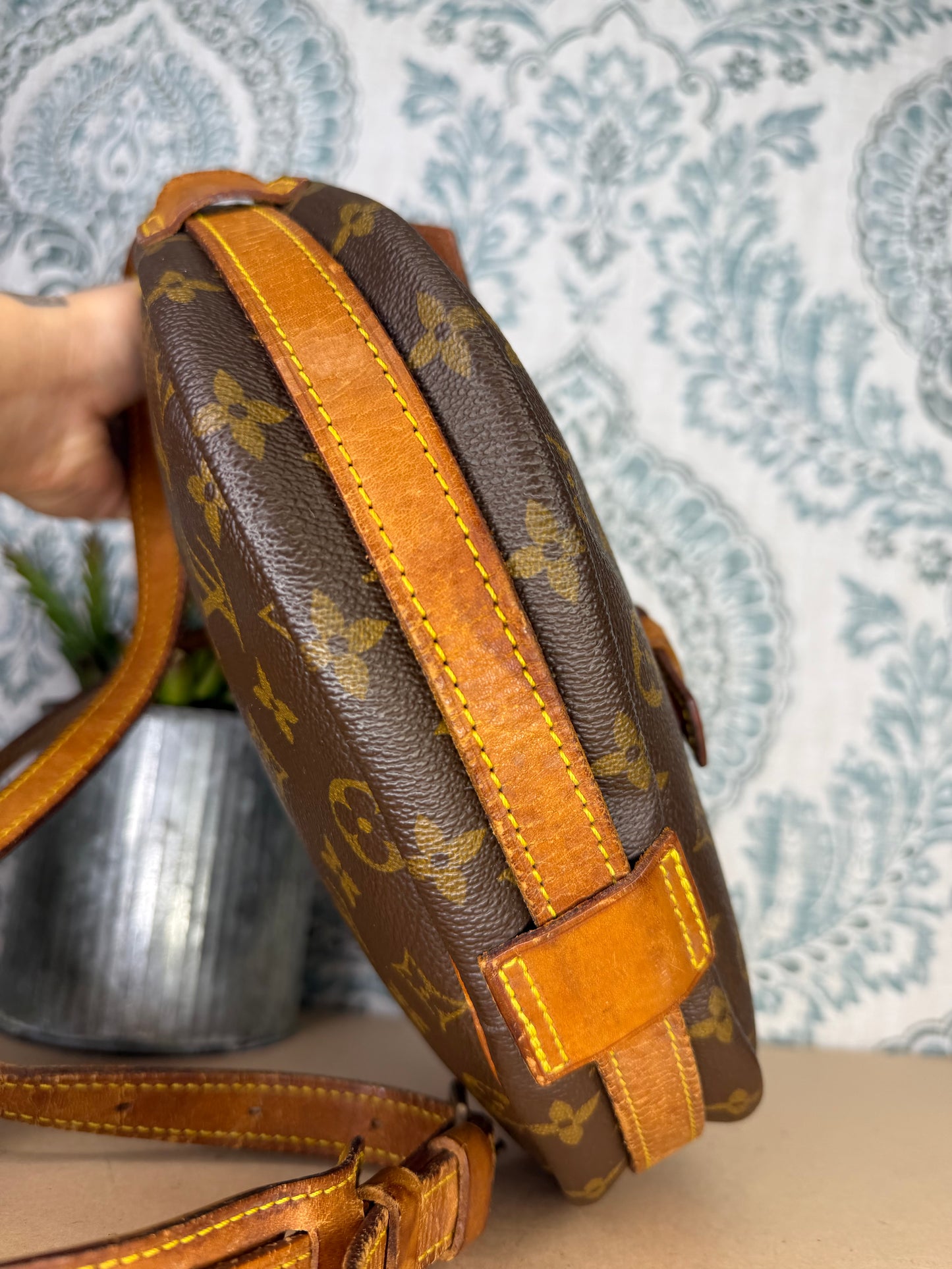 Louis Vuitton Jeune Fille GM (needs repair)