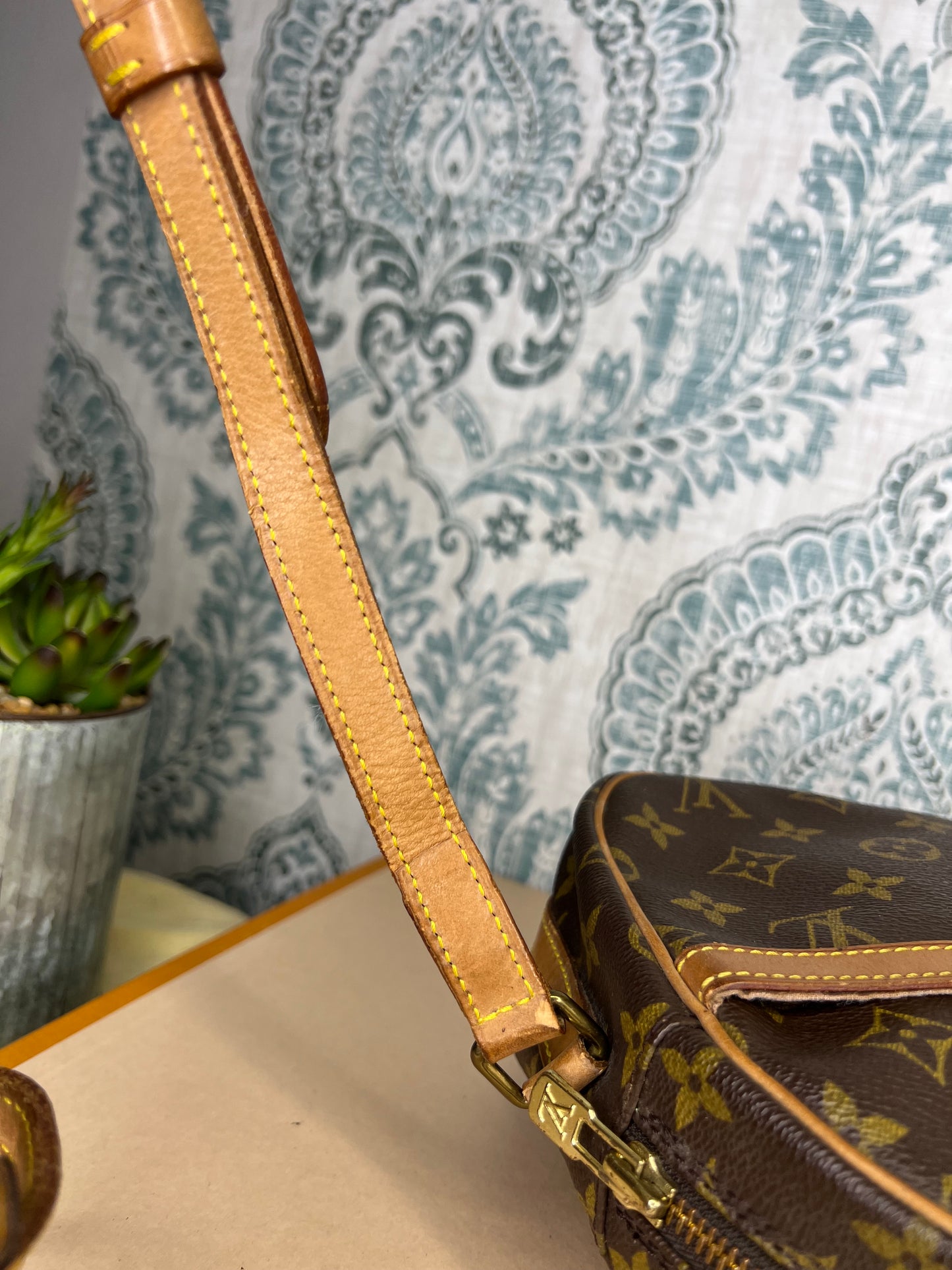 Louis Vuitton Senlis