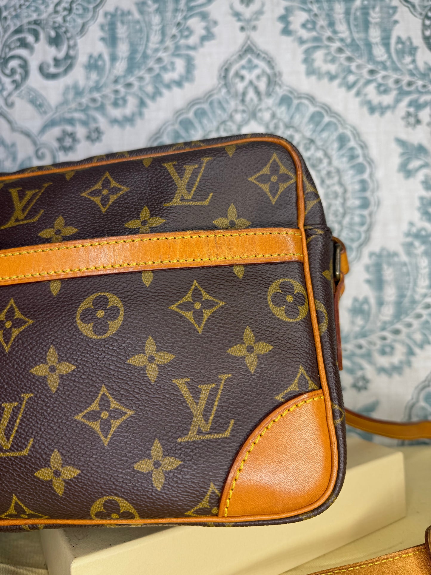 Louis Vuitton Trocadero 27