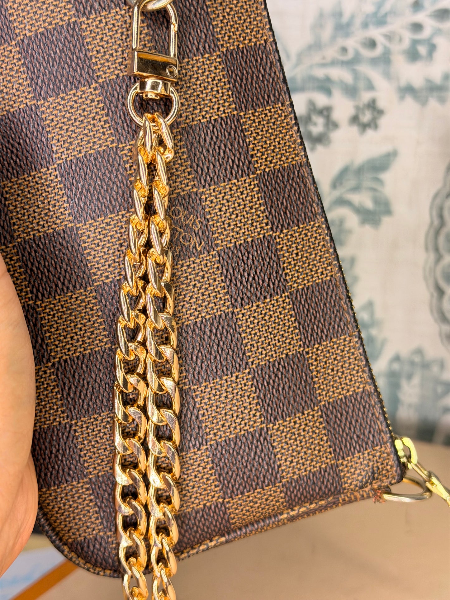Louis Vuitton Damier Ebene Bucket Pochette