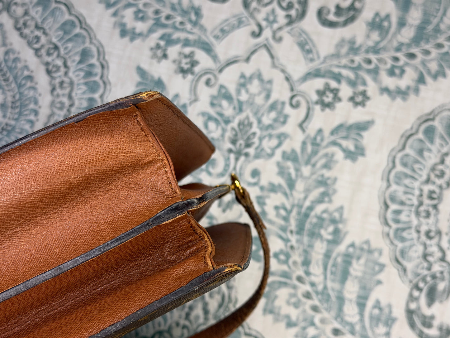 Louis Vuitton Courcelles