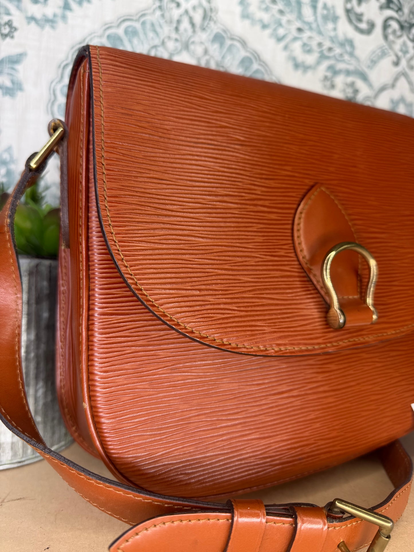 Louis Vuitton Epi Saint Cloud GM