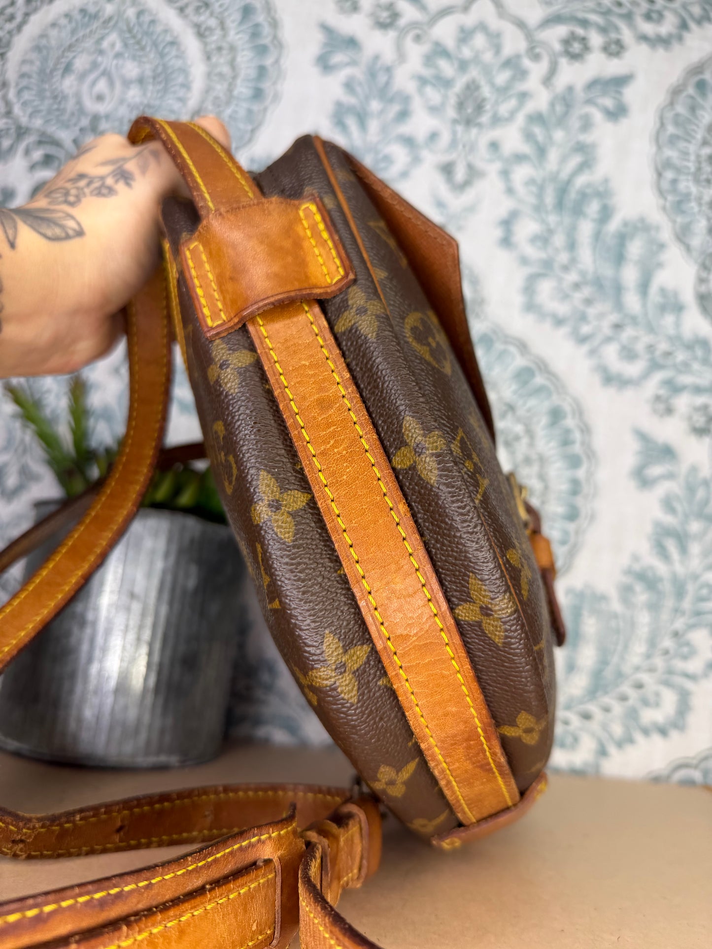 Louis Vuitton Jeune Fille GM (needs repair)