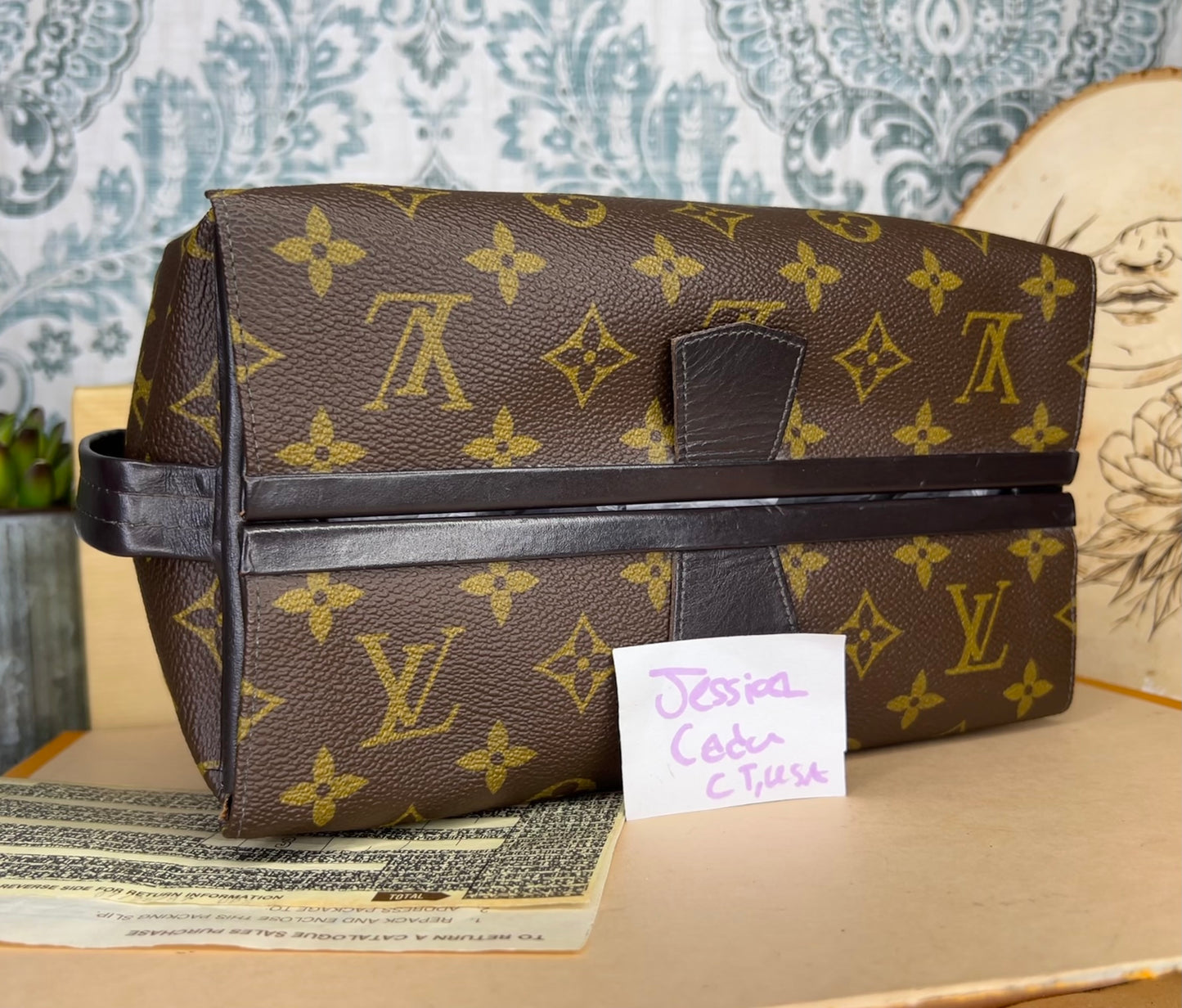 Louis Vuitton Toiletry / Dopp Kit