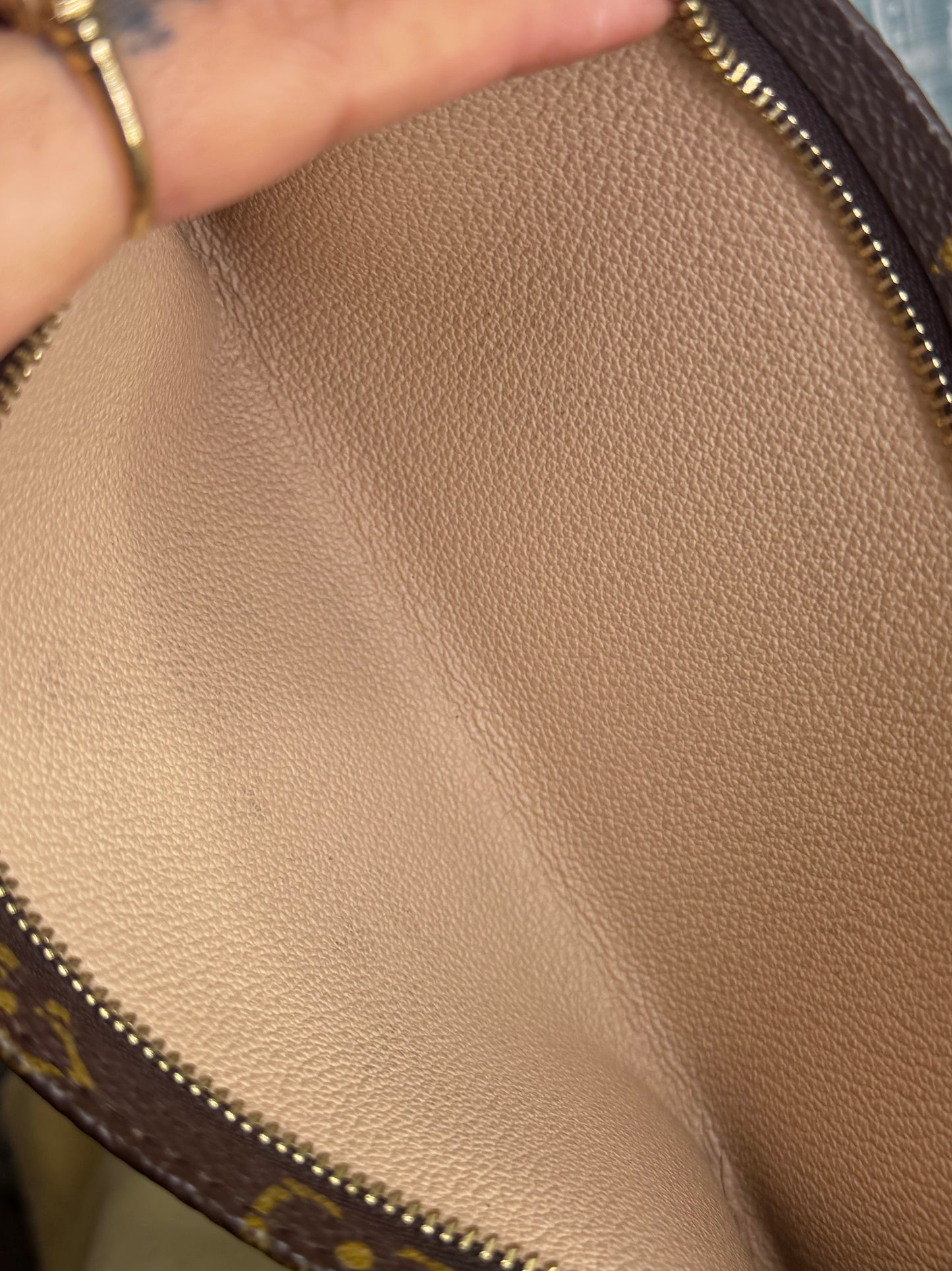 Louis Vuitton Bucket GM Pochette