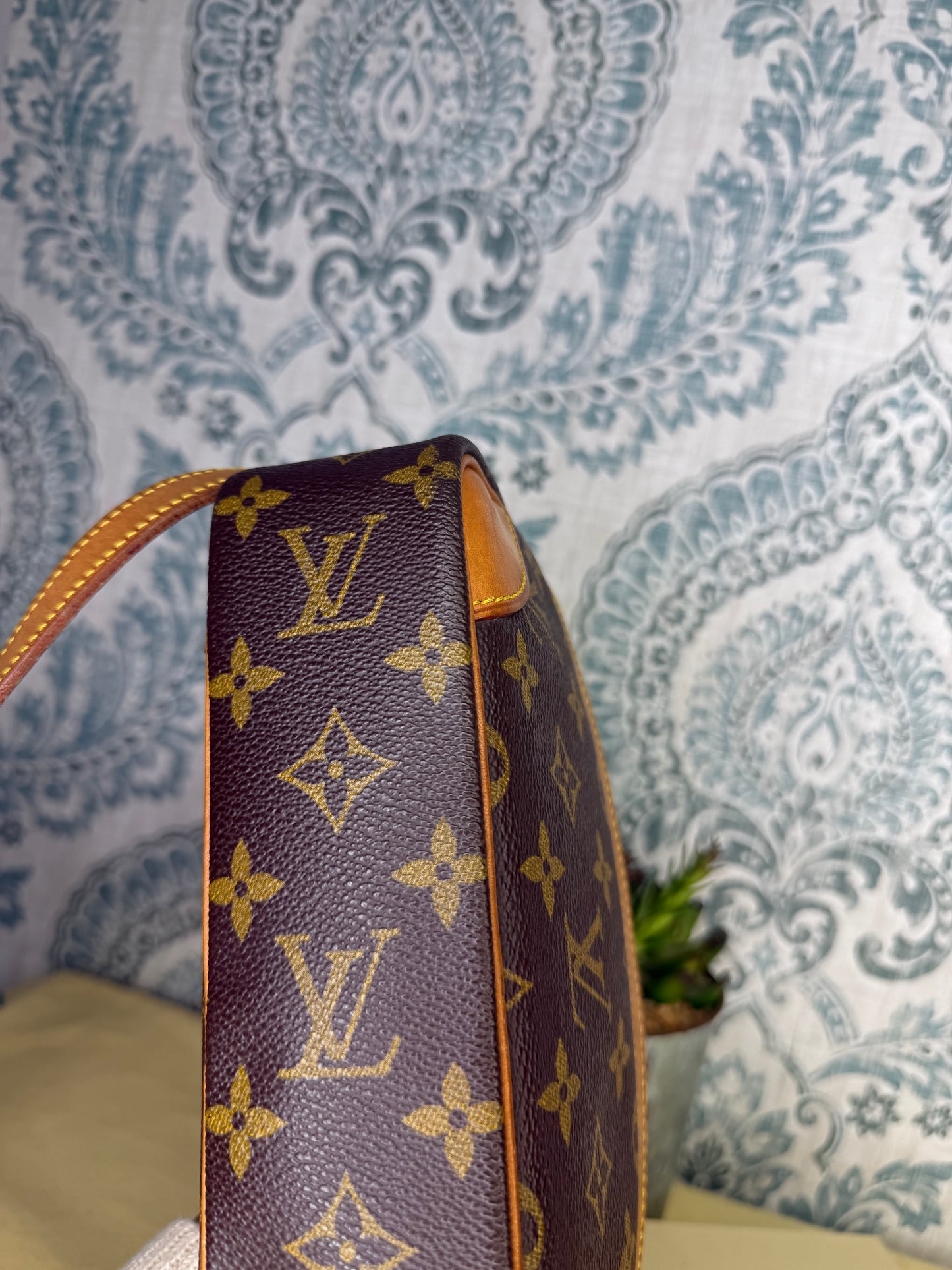 Louis Vuitton Trocadero 23