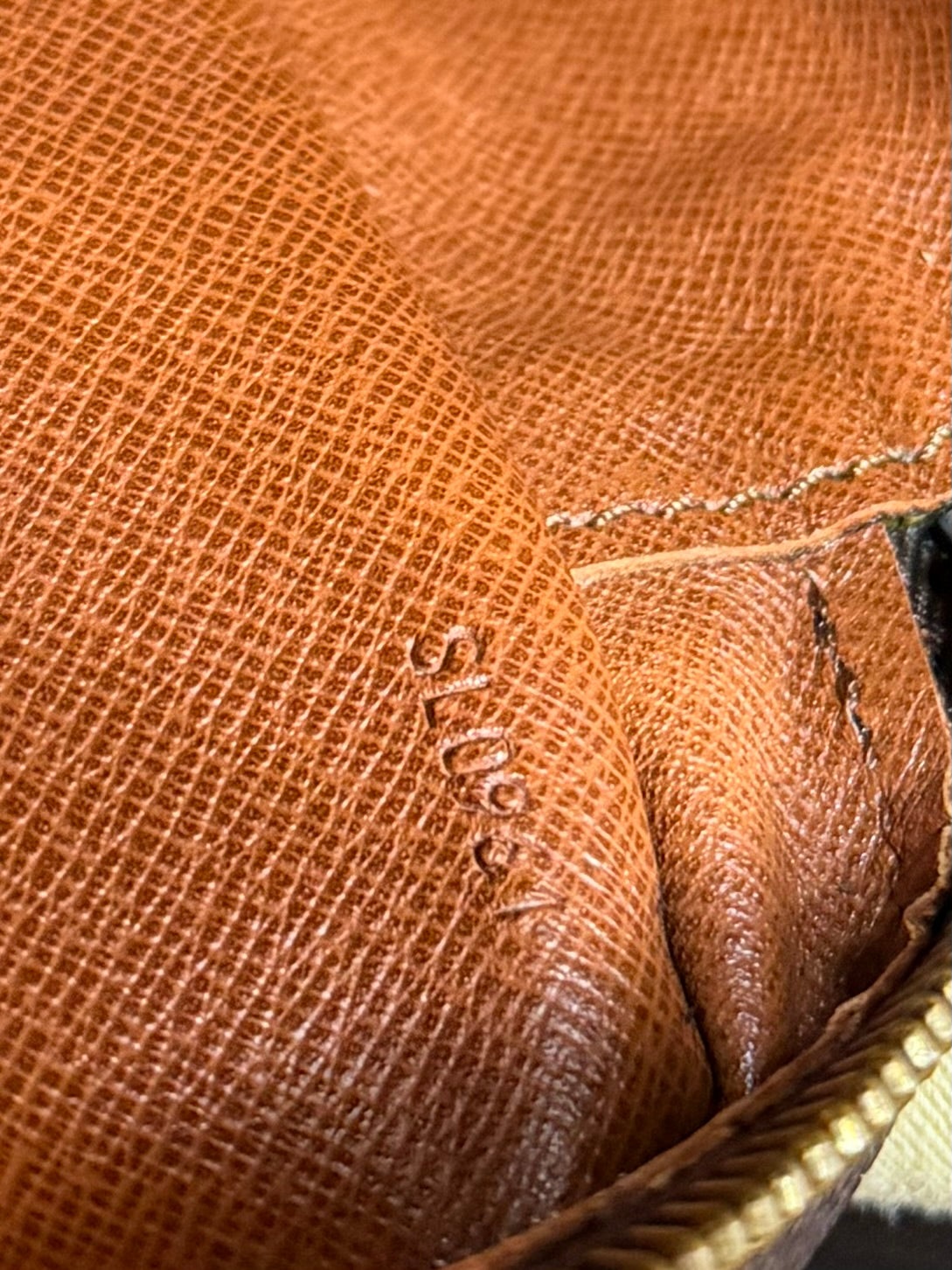 Louis Vuitton Compiegne 23