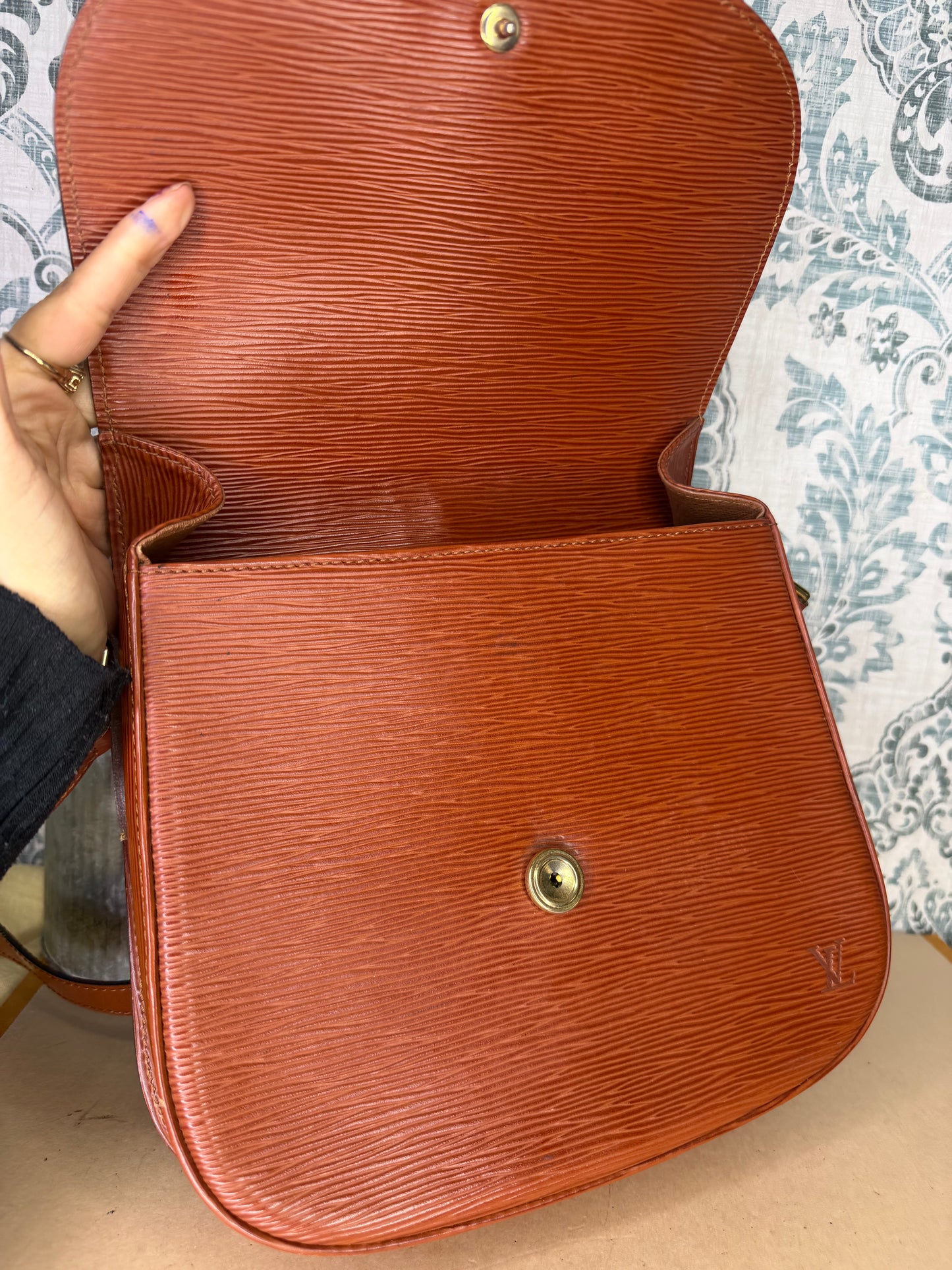 Louis Vuitton Epi Saint Cloud GM