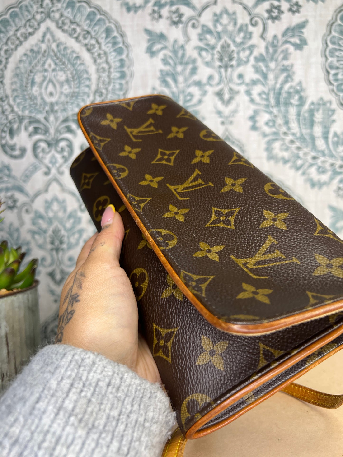 Louis Vuitton Twin Pochette GM