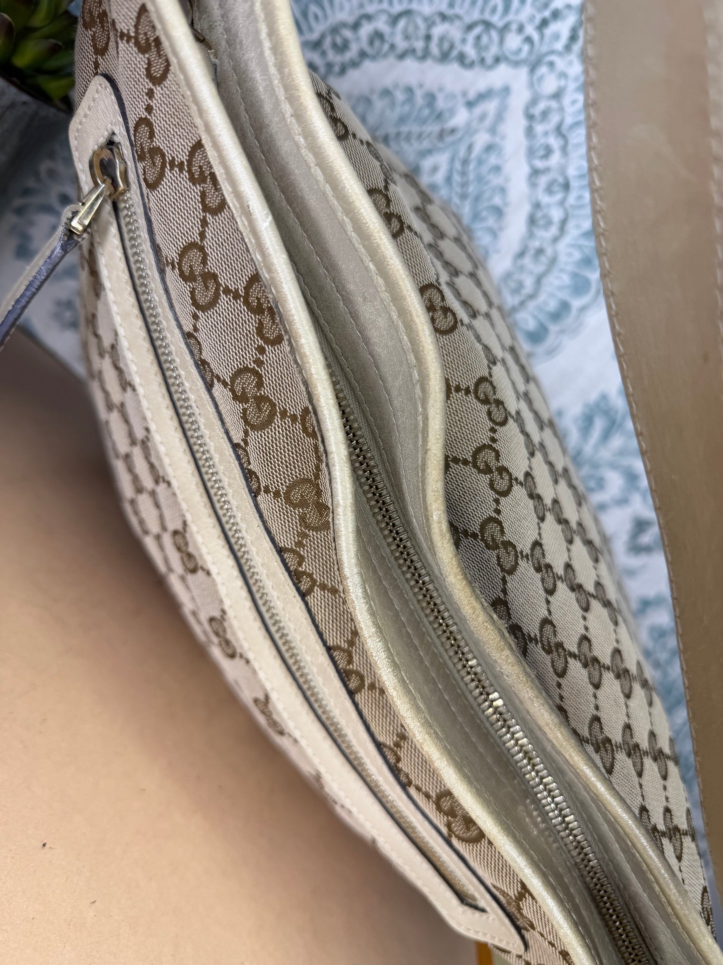 Gucci Canvas GG Beige Crossbody