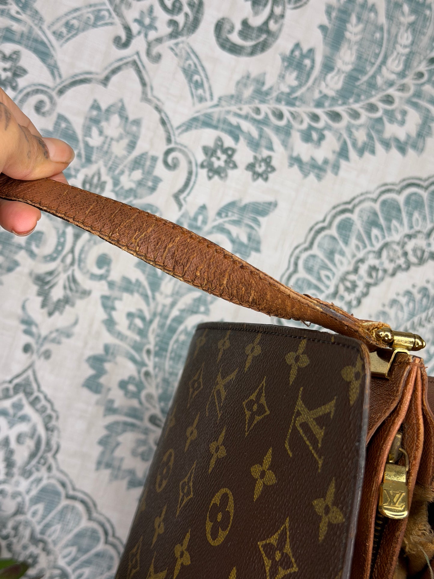 Louis Vuitton Courcelles