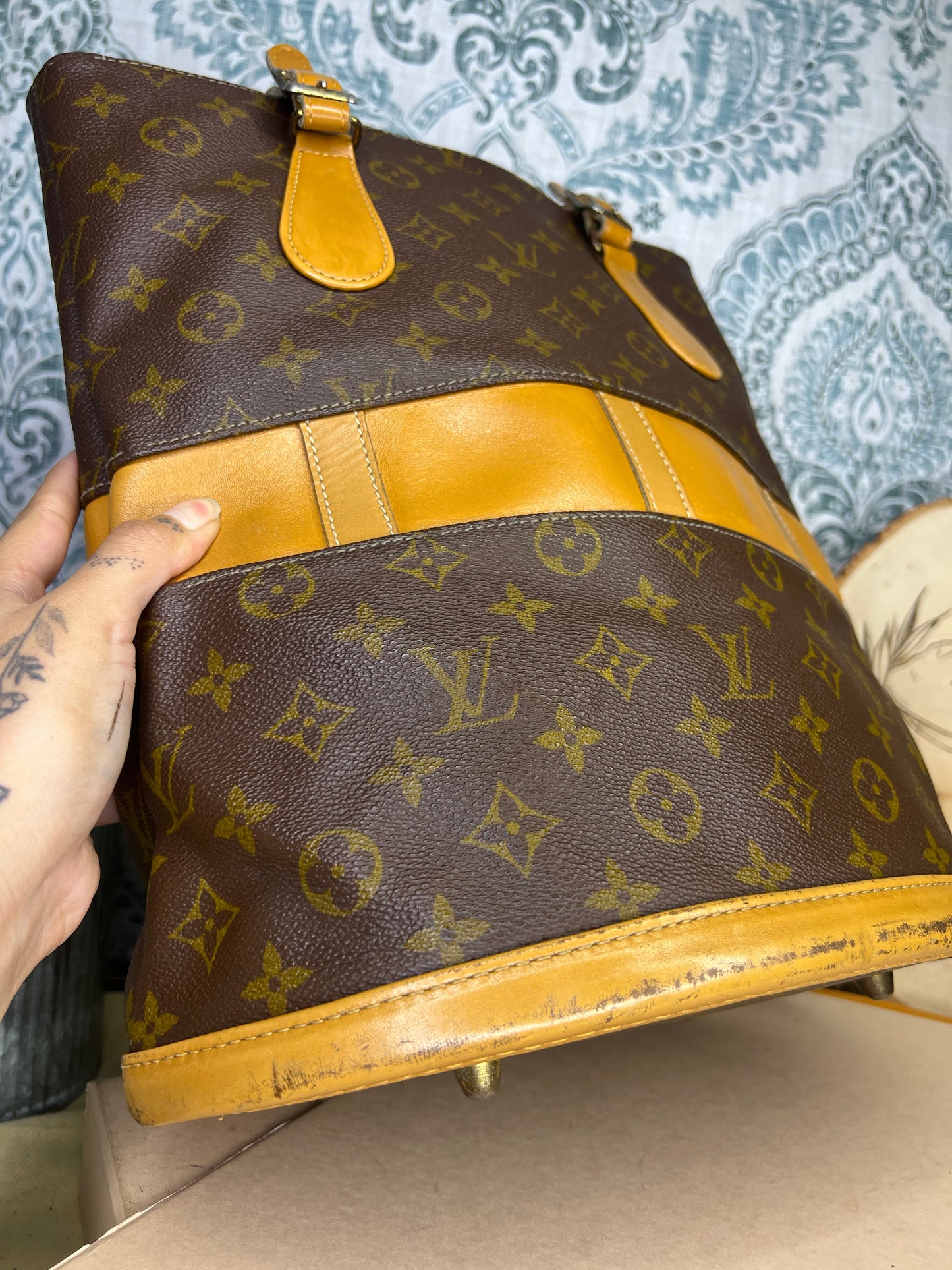 Louis Vuitton French Company Bucket GM