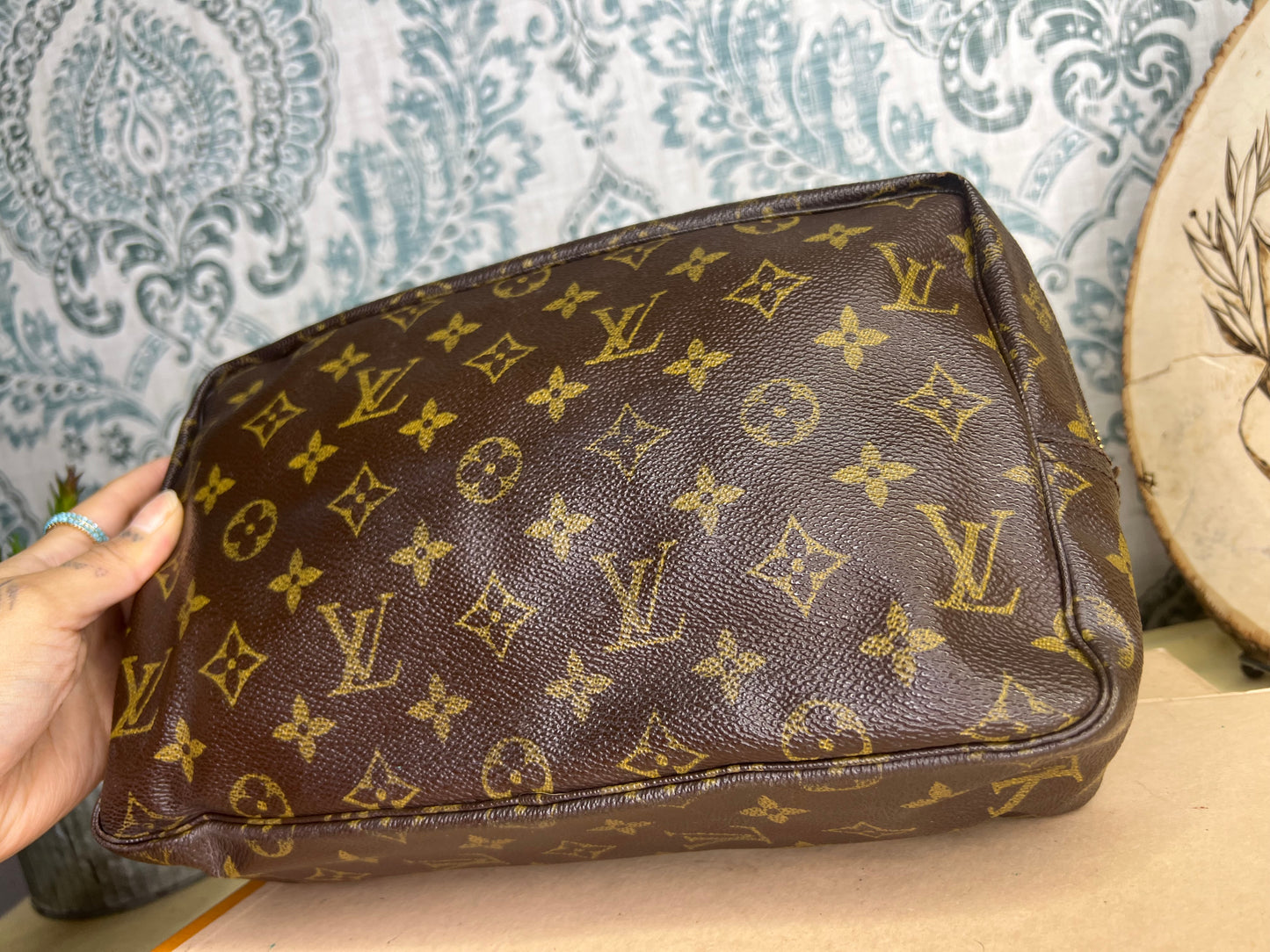 Louis Vuitton Trousse 28