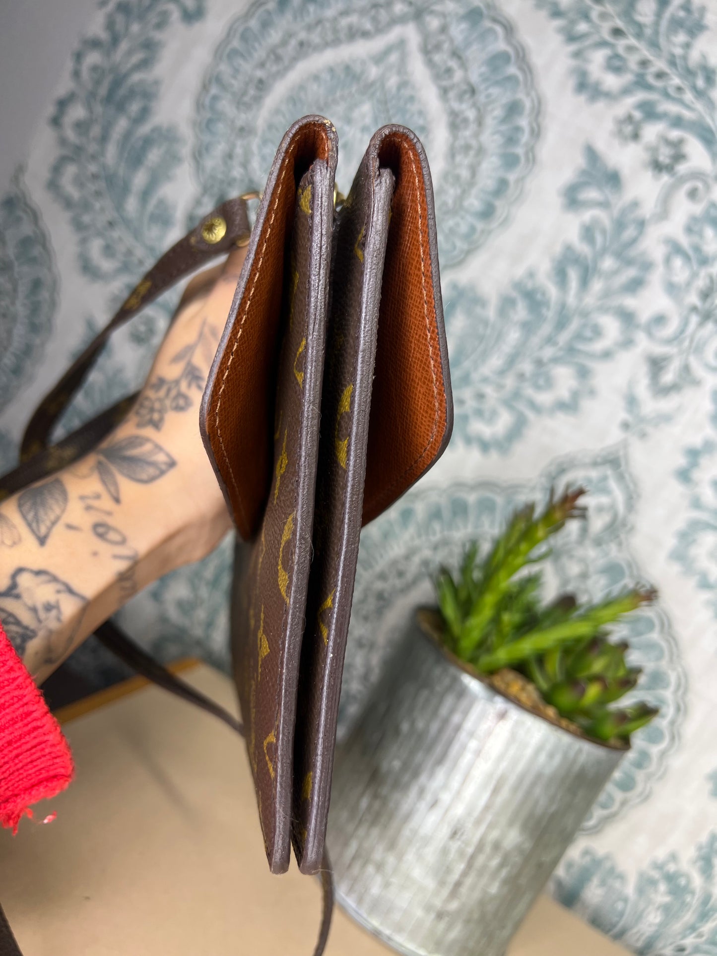 Louis Vuitton Pochette Double Rabat