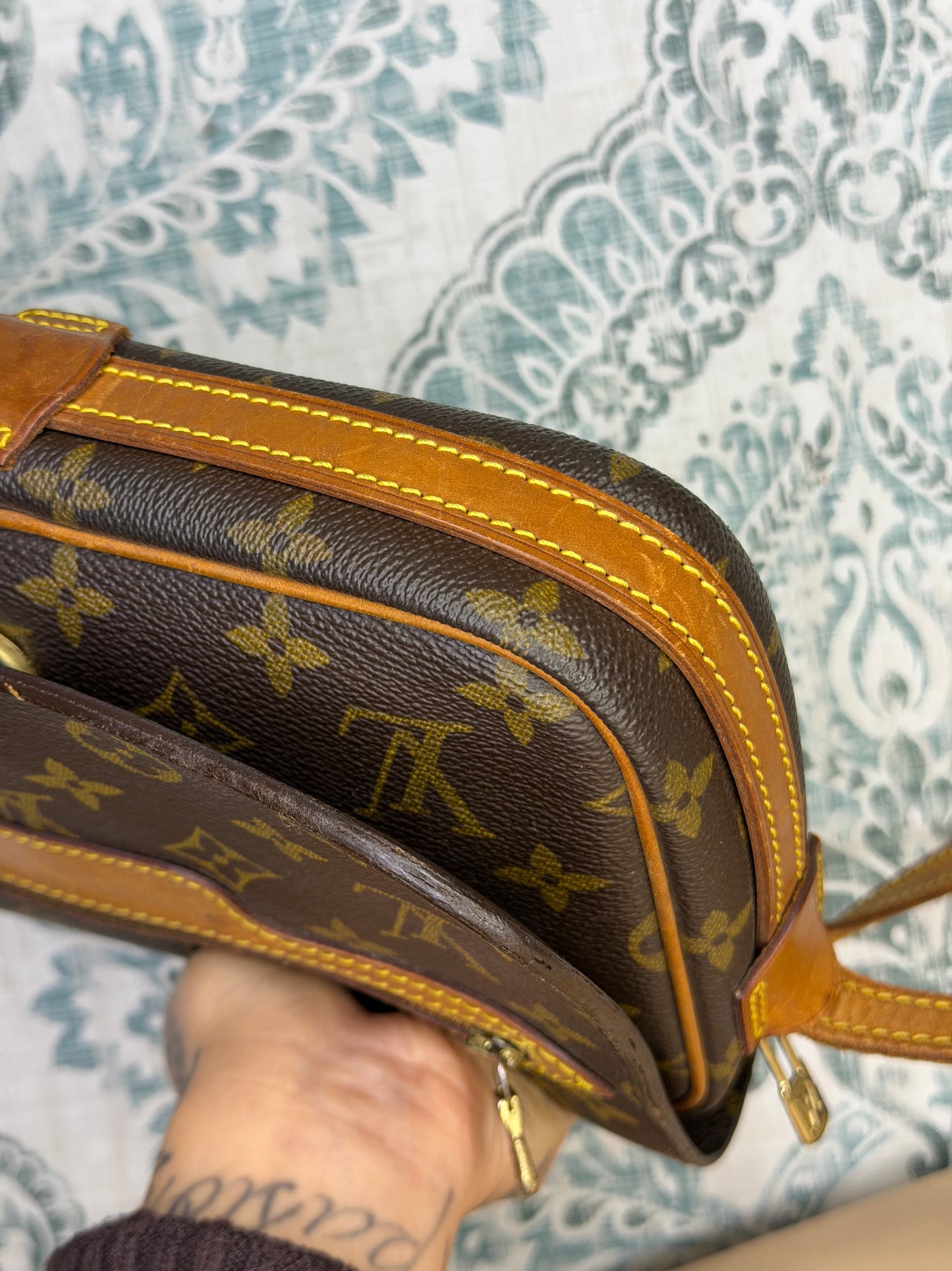 Louis Vuitton Saint Germain 24