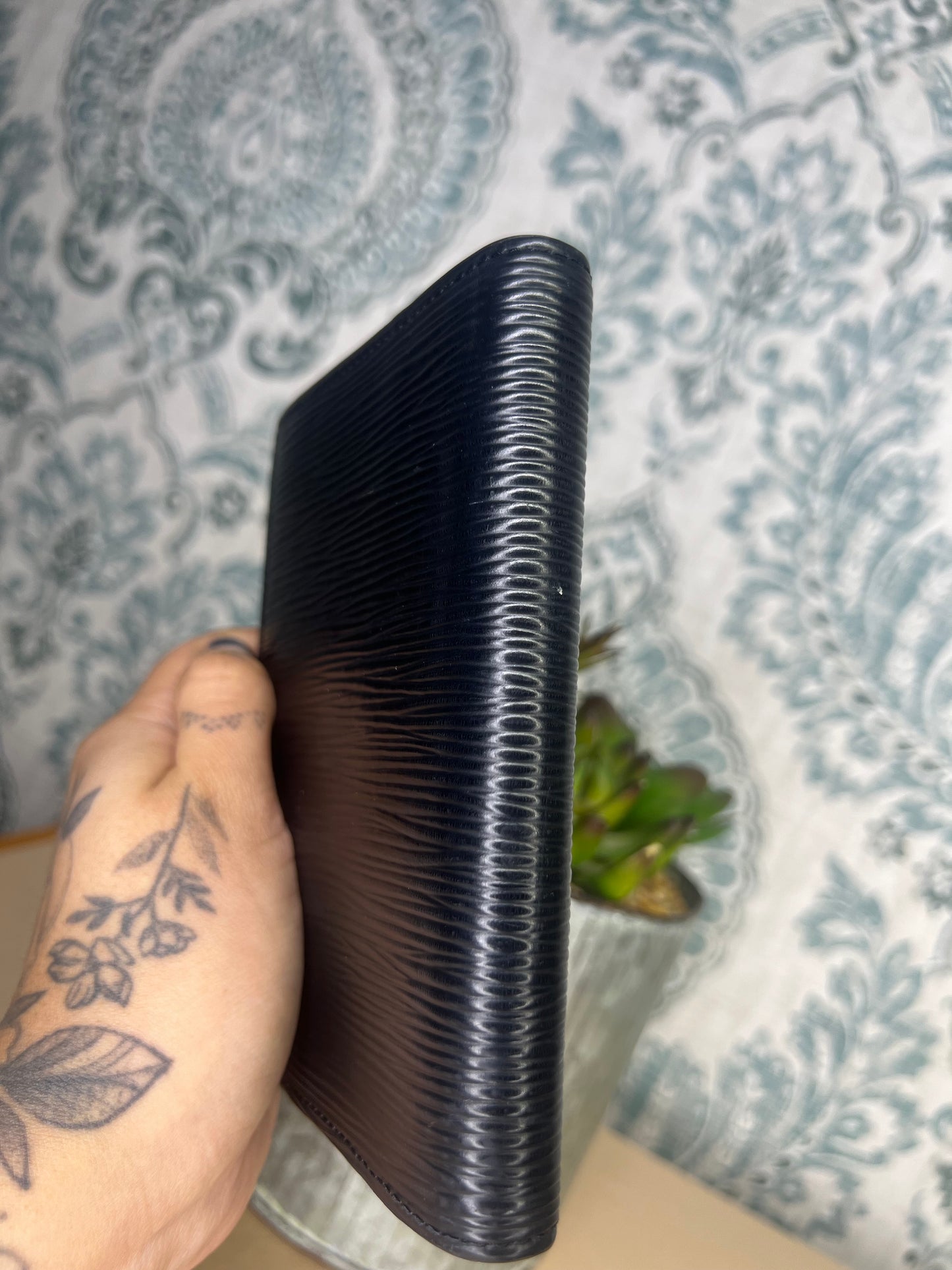 Louis Vuitton Black Epi Agenda PM