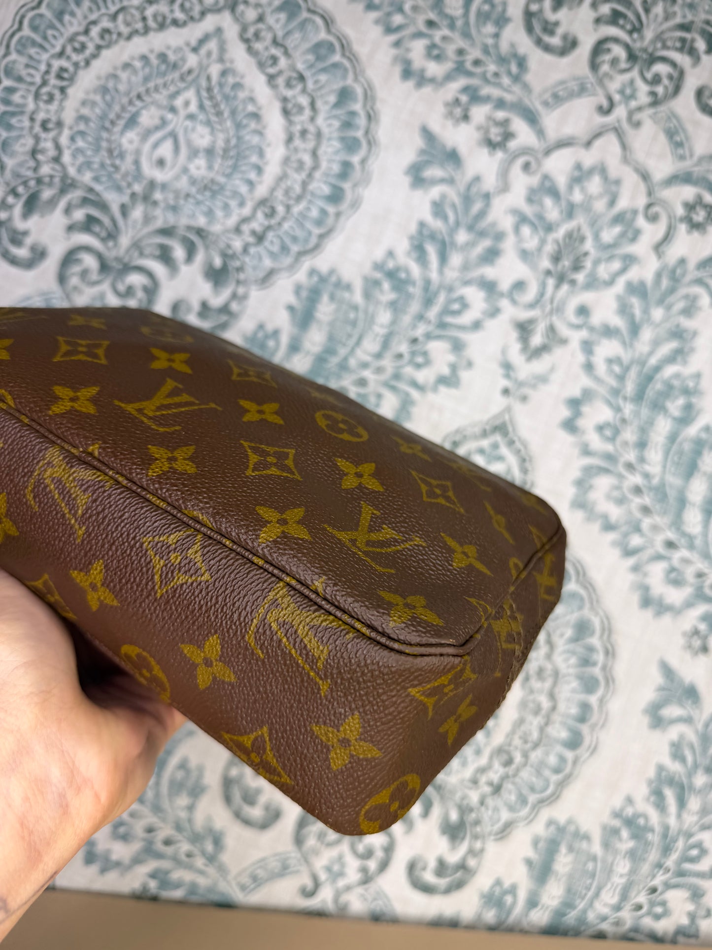 Louis Vuitton Trousse 23