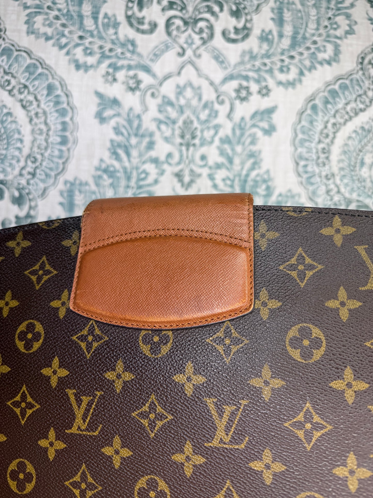 Louis Vuitton Courcelles