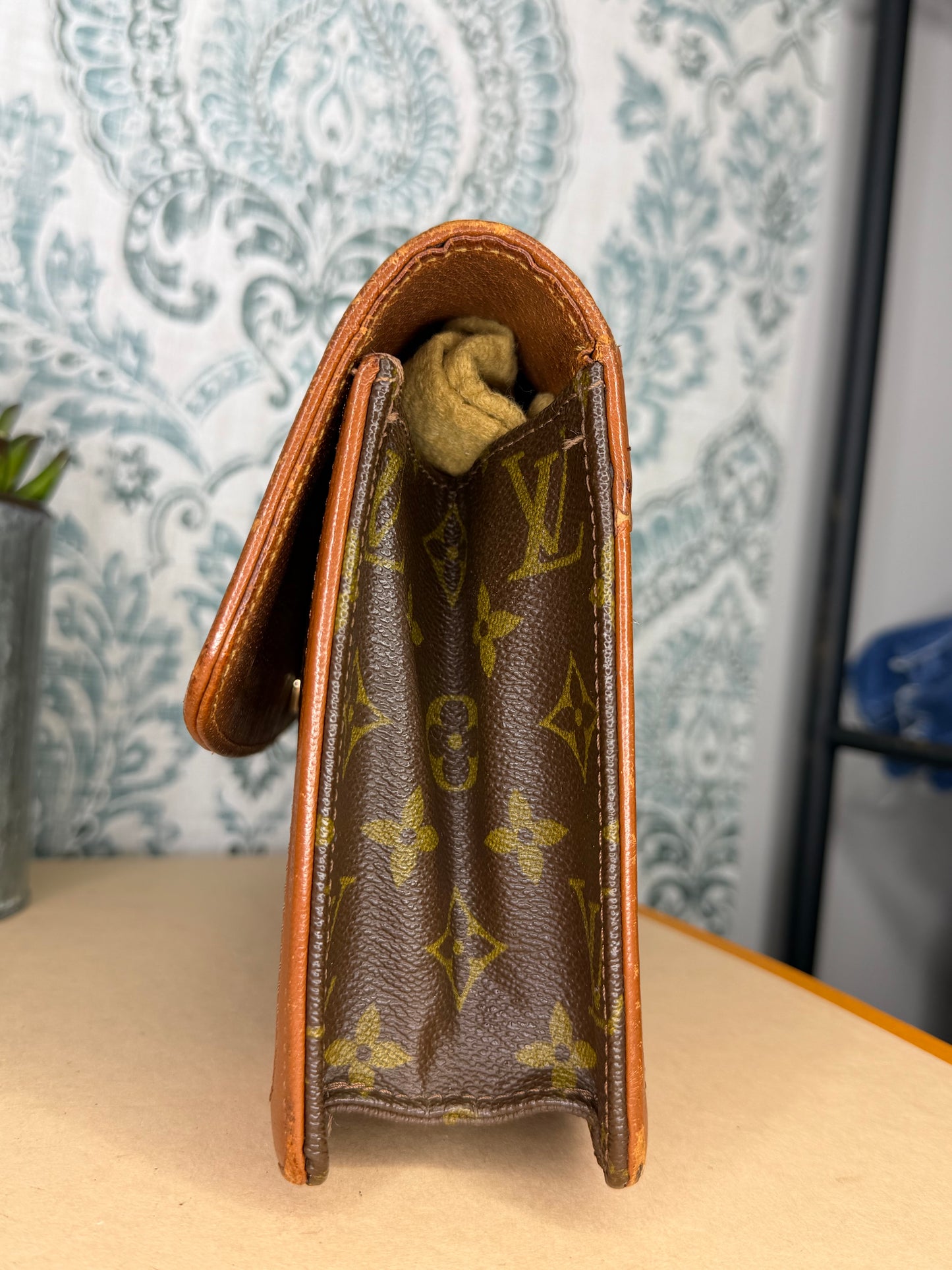 Louis Vuitton Pochette Dame GM