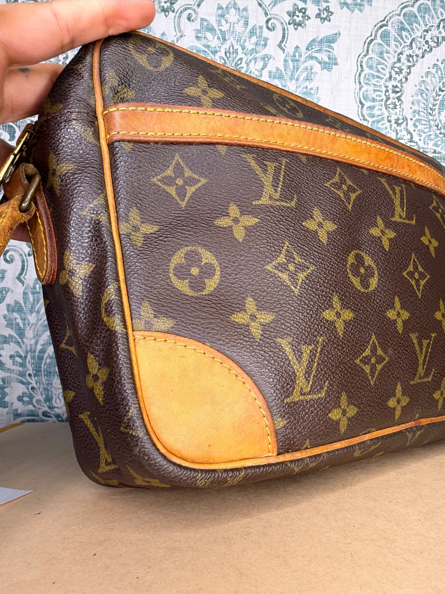 Louis Vuitton Trocadero 30