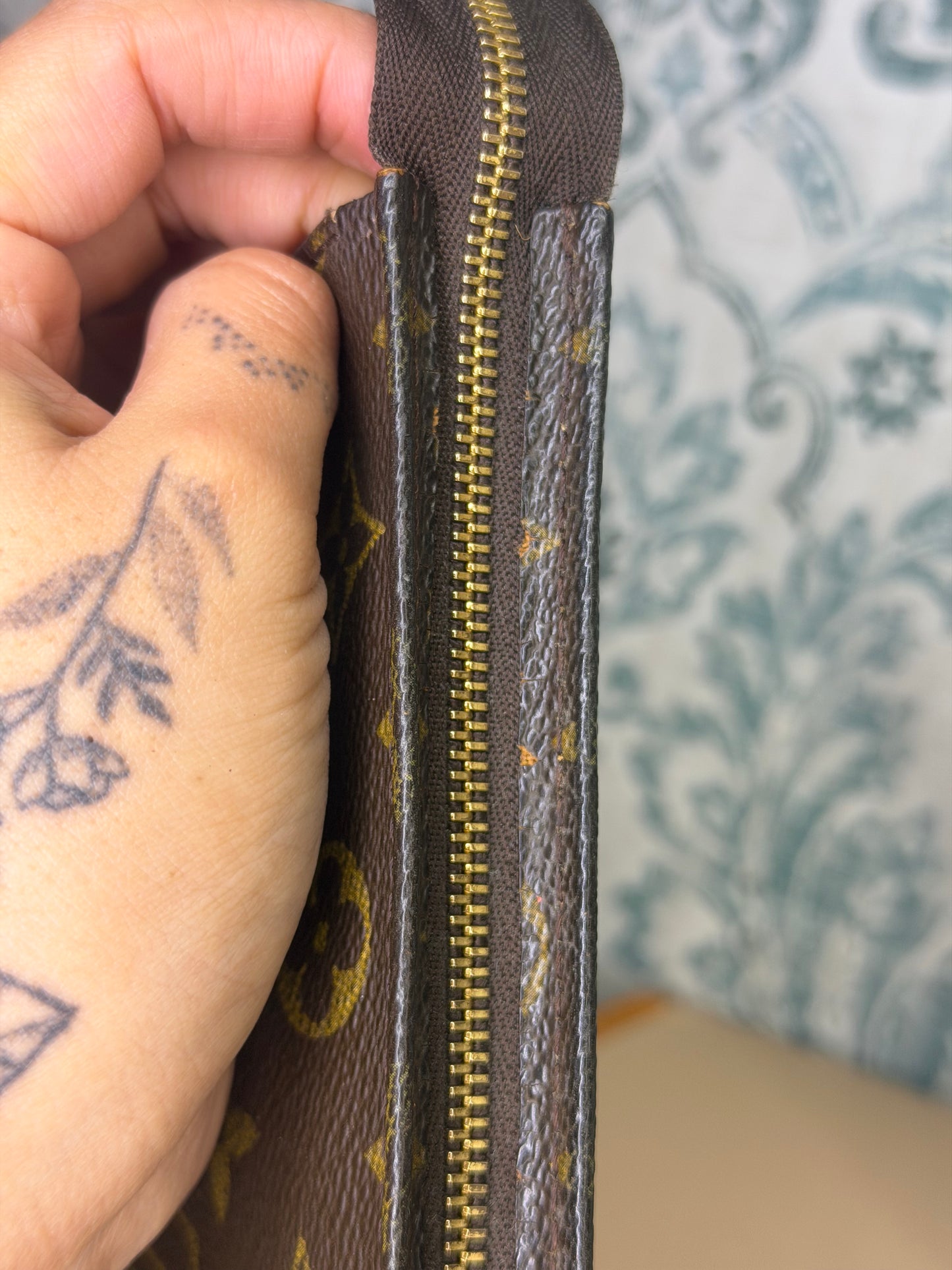 Louis Vuitton Toiletry 15