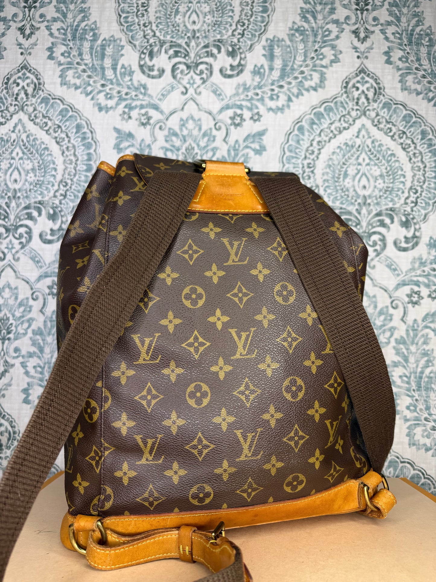 Louis Vuitton Montsouris GM