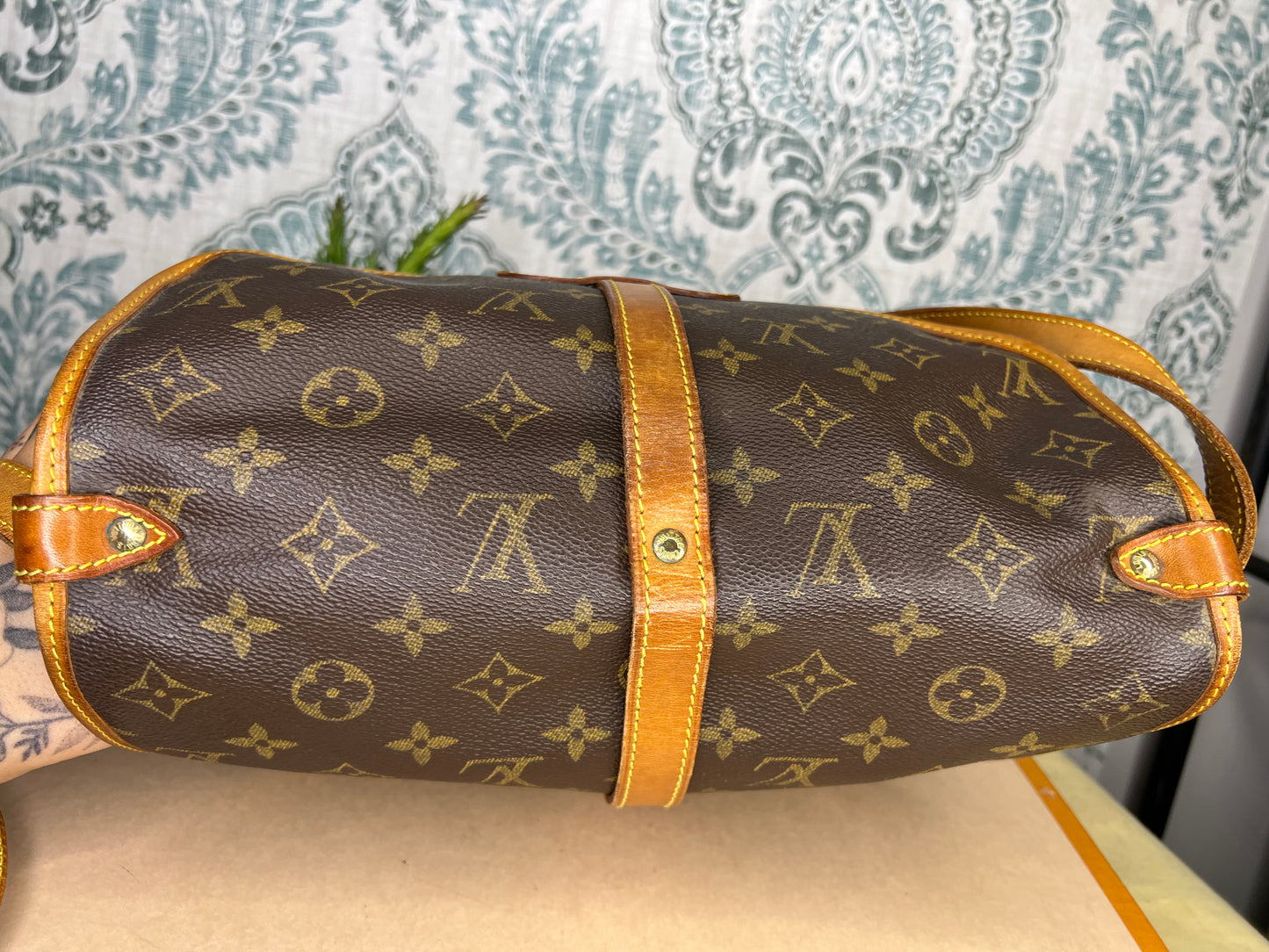 Louis Vuitton Saumur 30