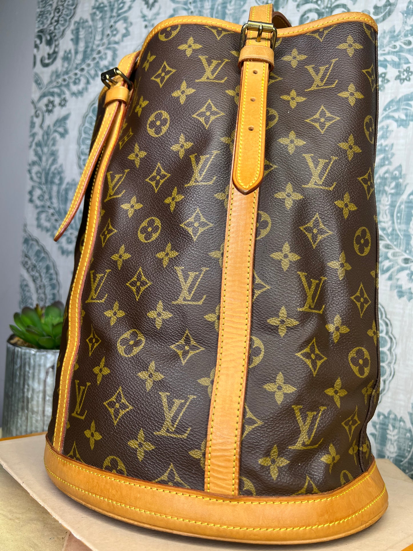 Louis Vuitton Bucket GM