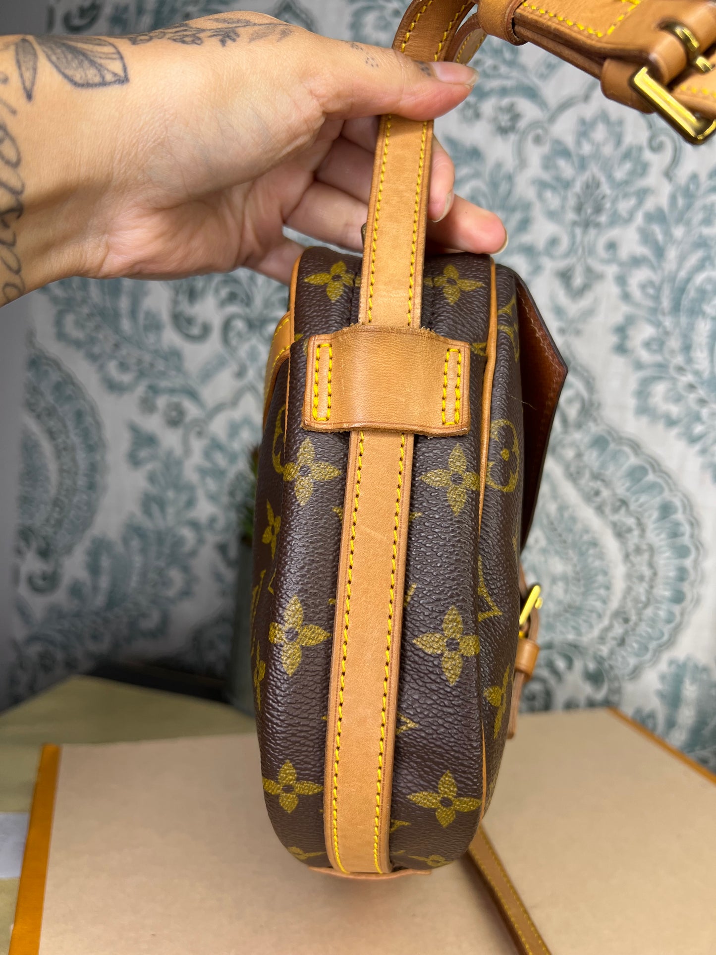 Louis Vuitton Jeune Fille MM