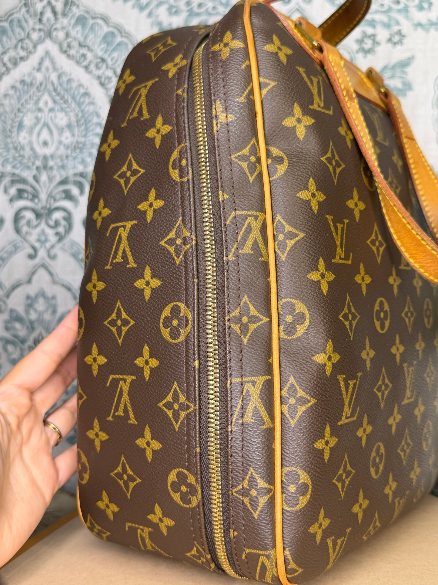 Louis Vuitton Excursion