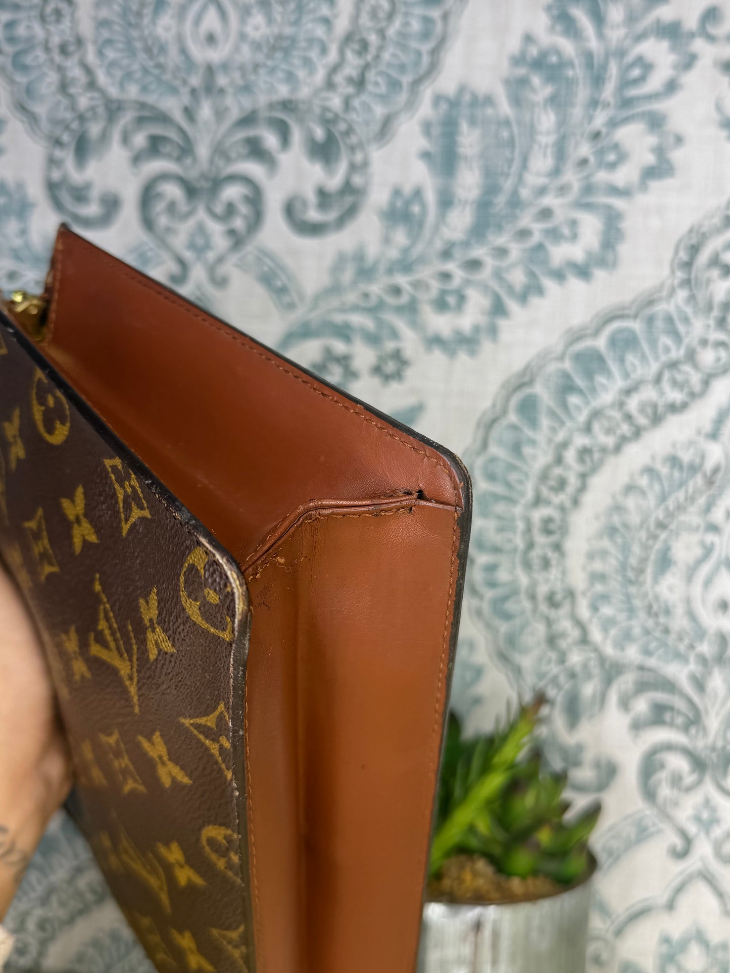 Louis Vuitton Pochette Homme Clutch