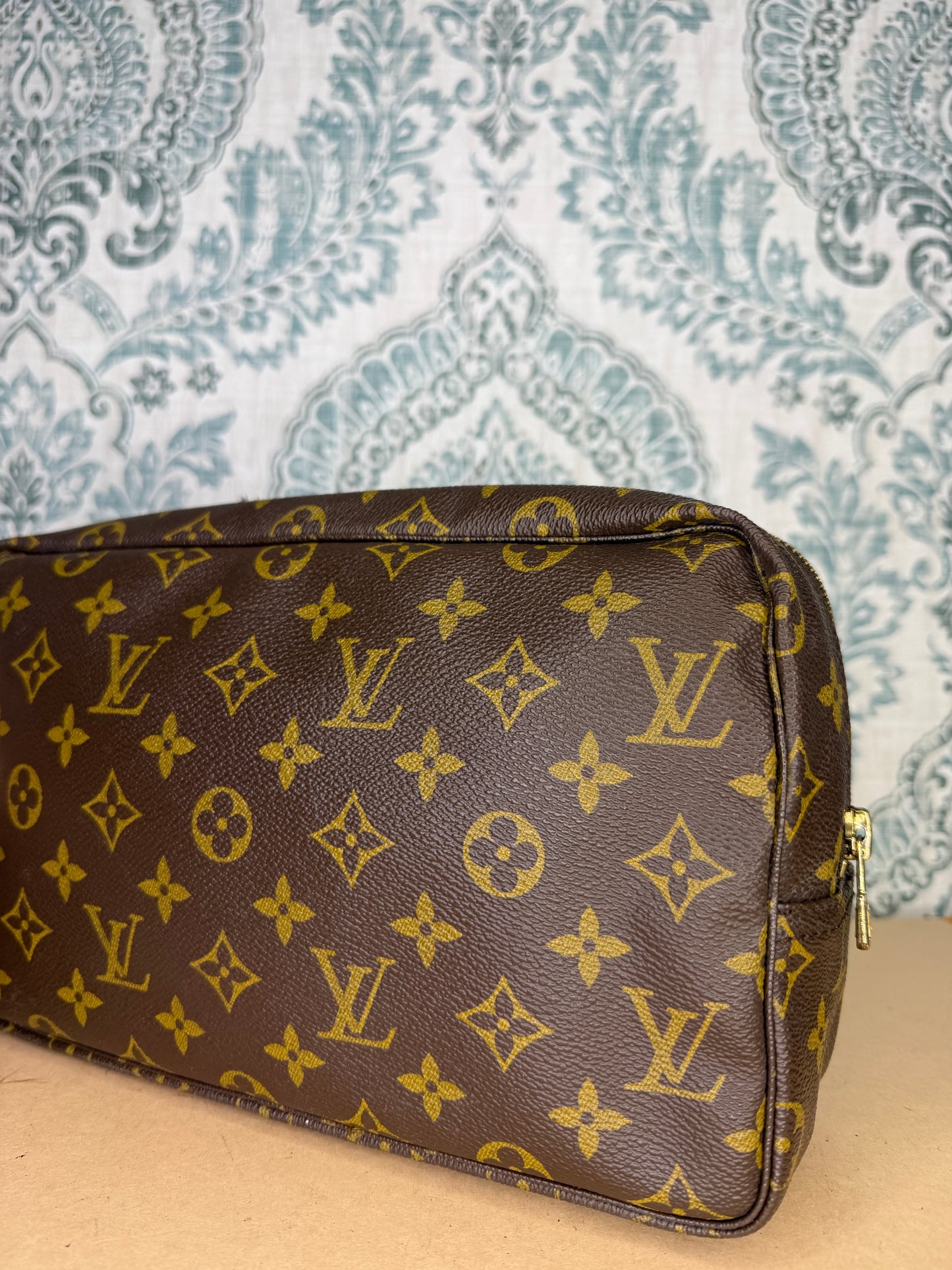 Louis Vuitton Trousse 28