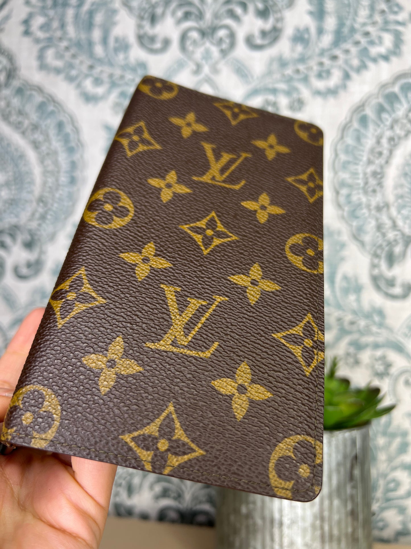 Louis Vuitton Monogram Checkbook Wallet/Cover