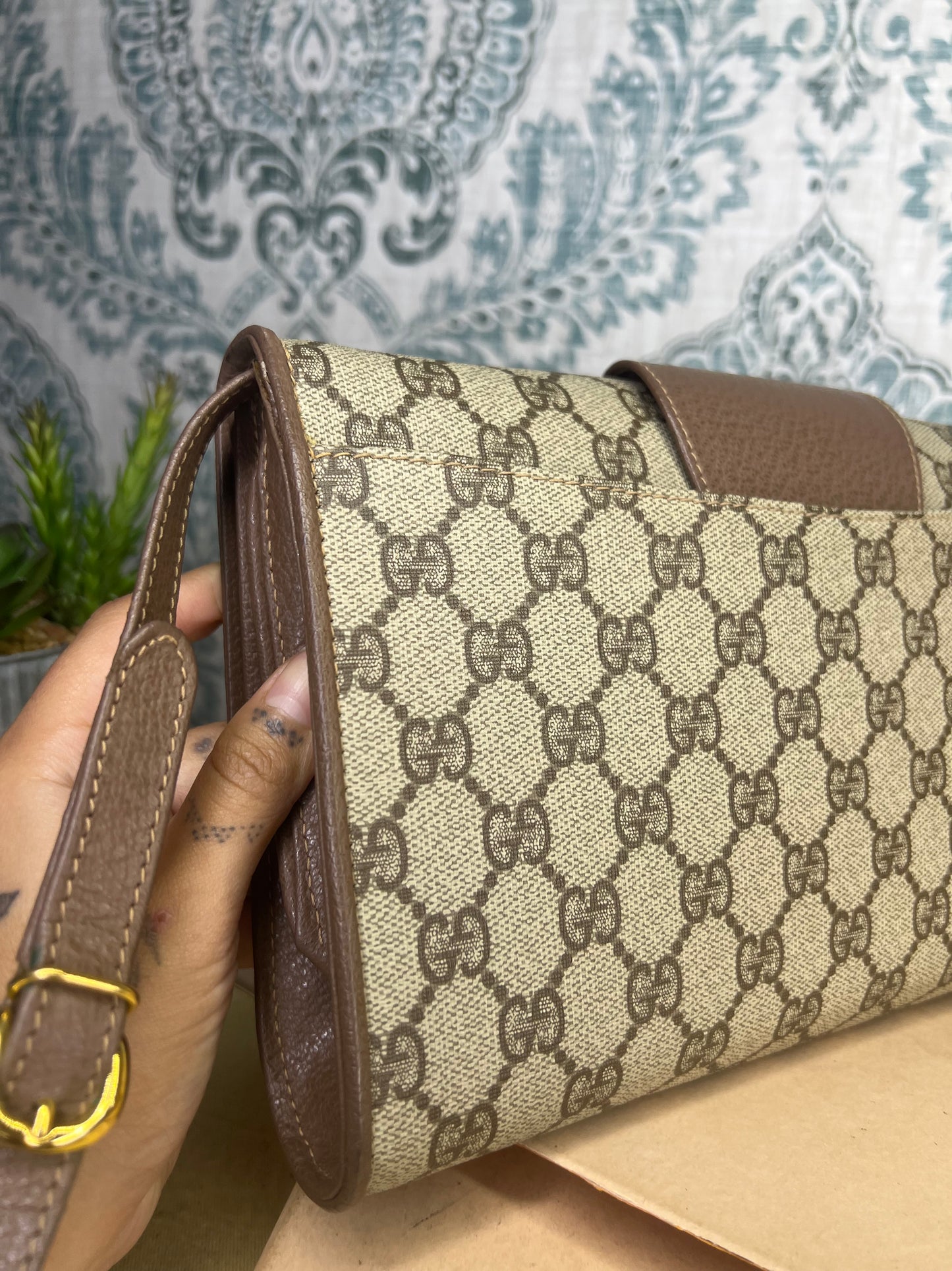 Gucci Supreme Vintage 2way Purse/Clutch