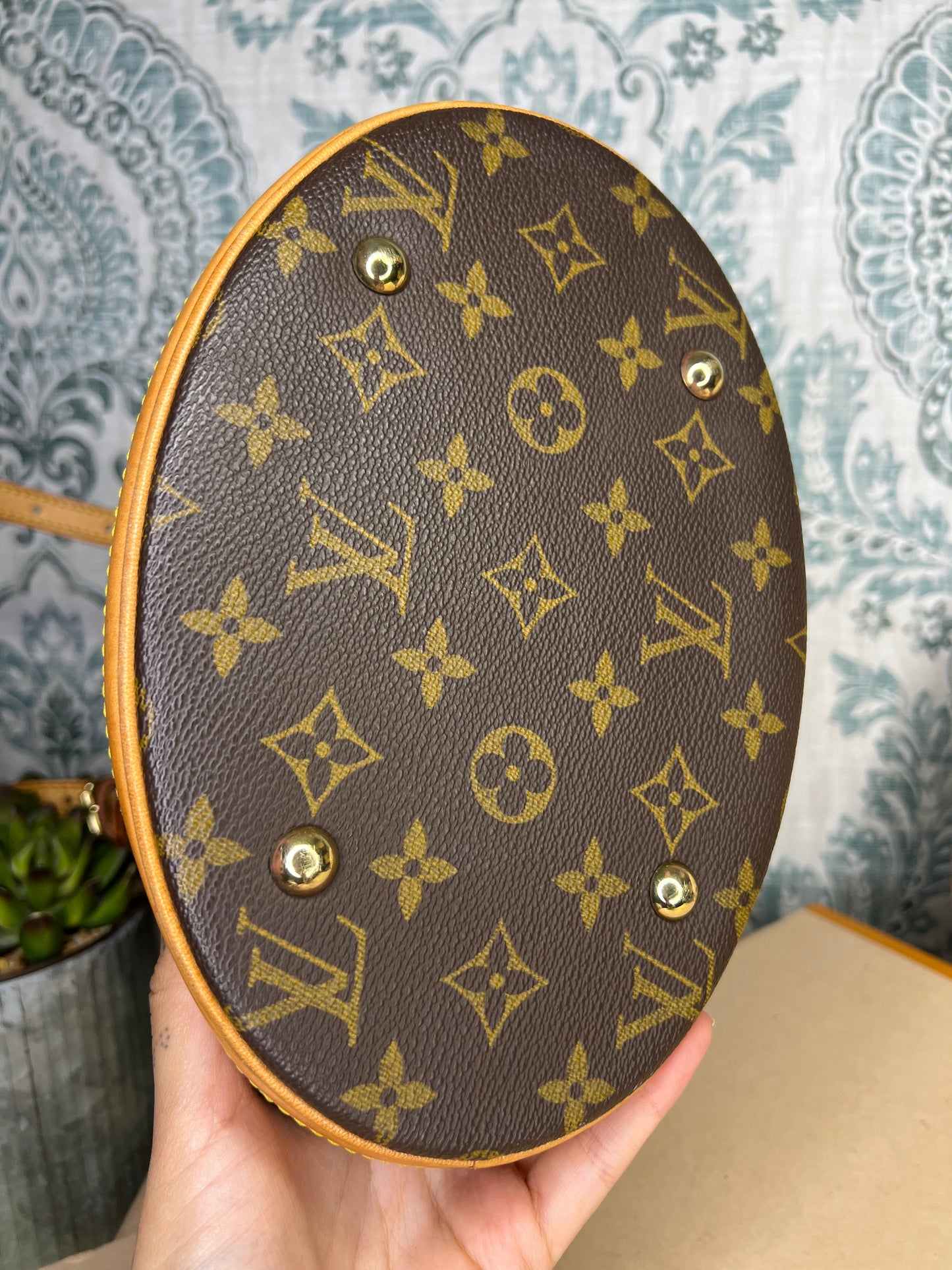 Louis Vuitton Bucket PM