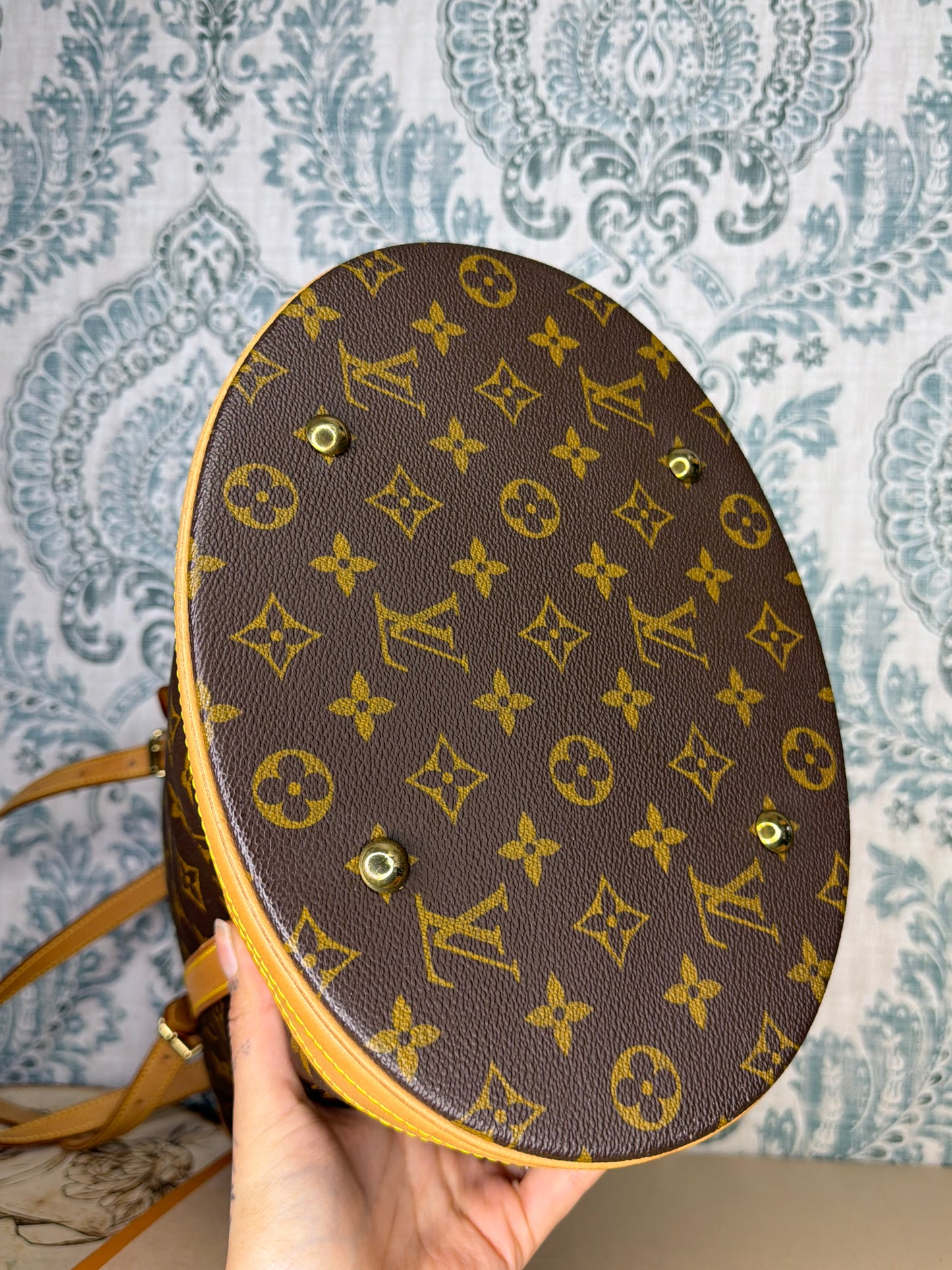 Louis Vuitton Bucket GM