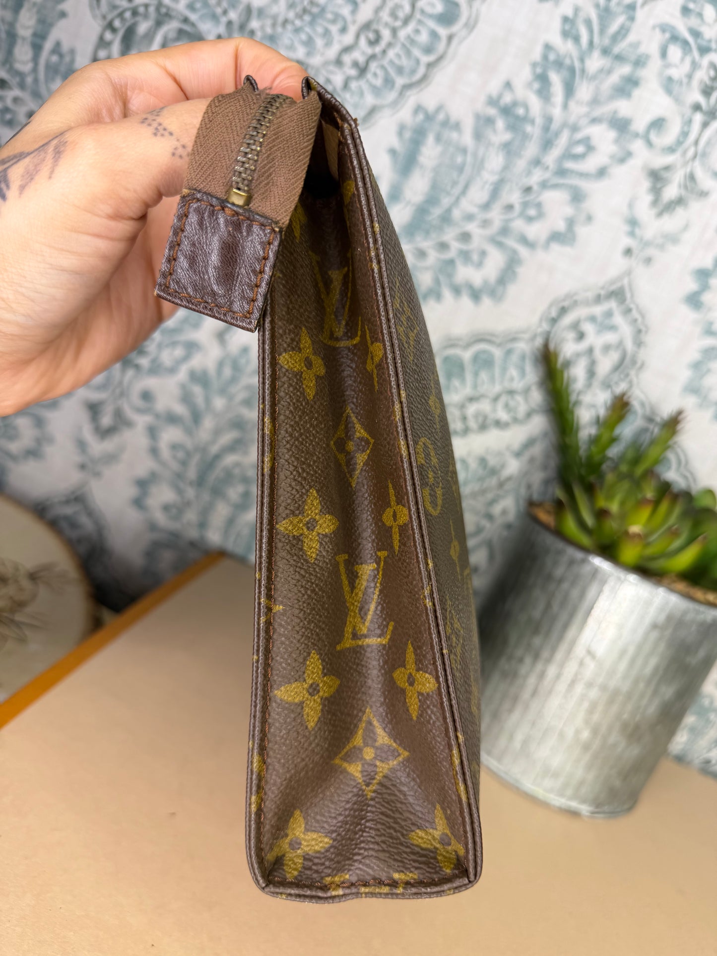 Louis Vuitton Toiletry 26 #2 (needs new zipper)